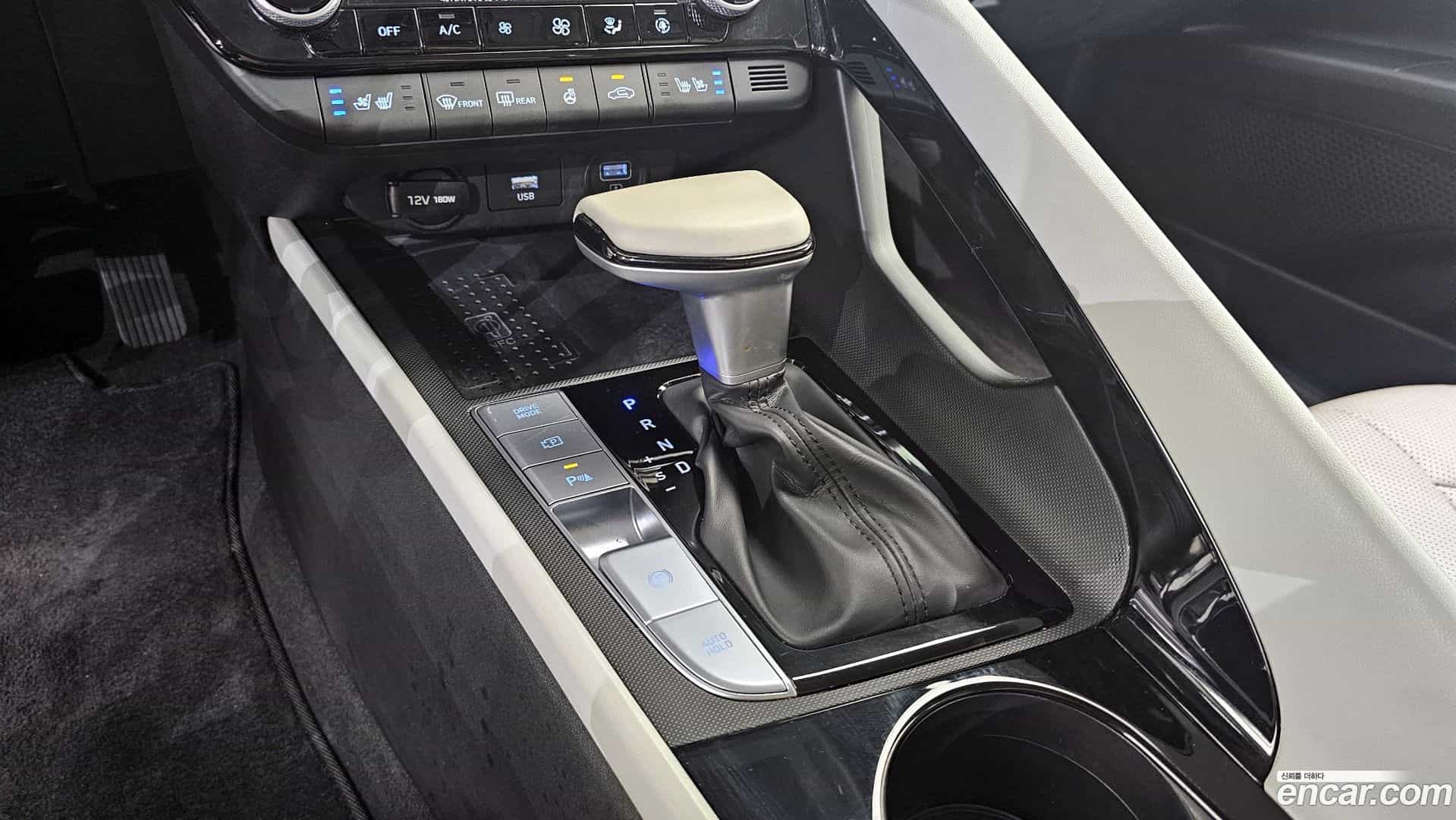 AVANTE Hyundai 2020.9-INNER-009