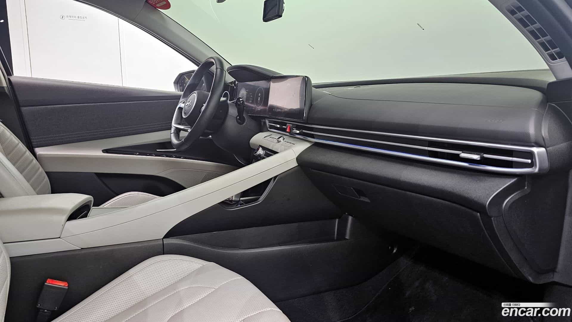 AVANTE Hyundai 2020.9-OPTION-042