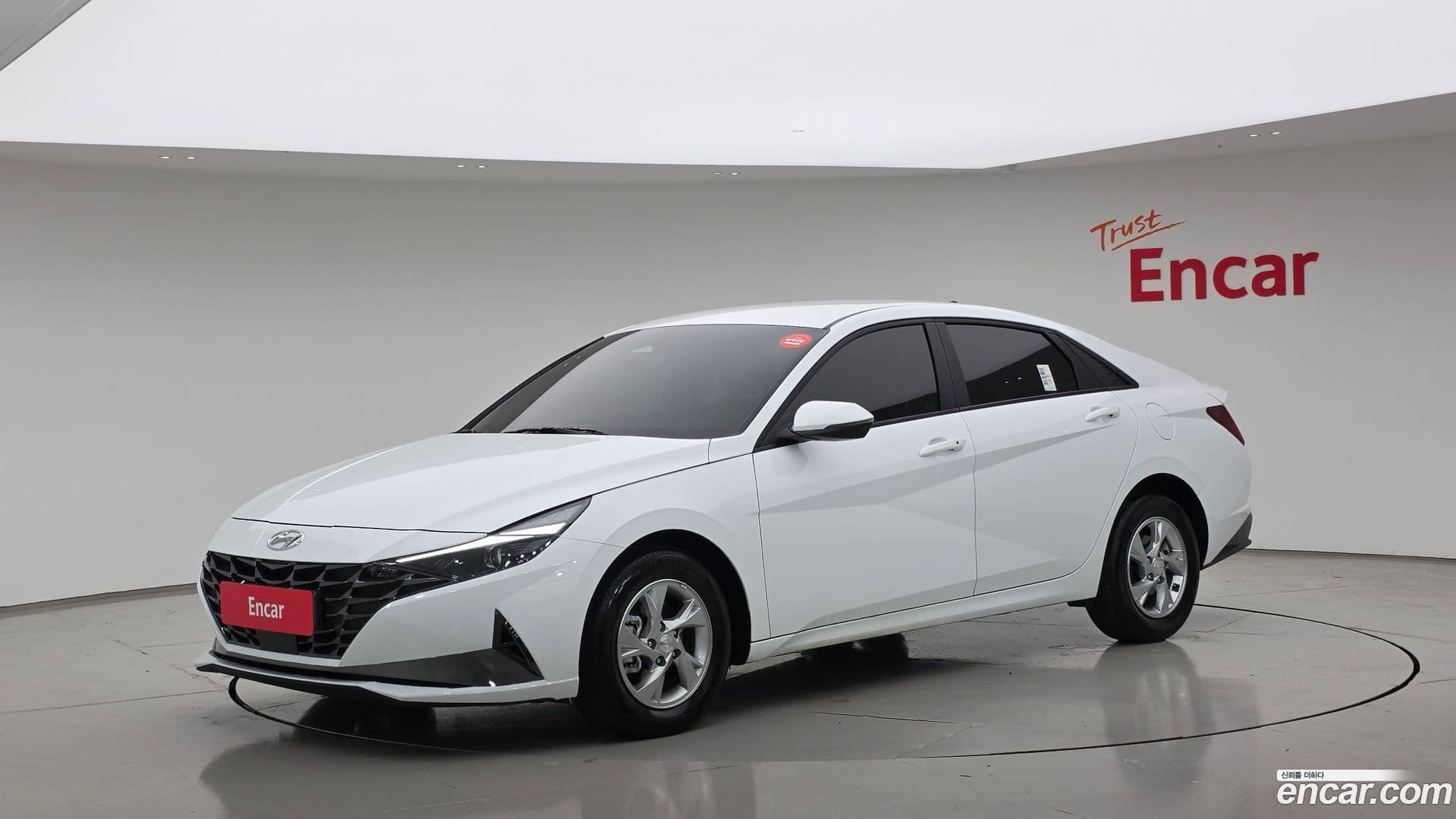 Main__Slider__Photo:AVANTE Hyundai 2022.8-0