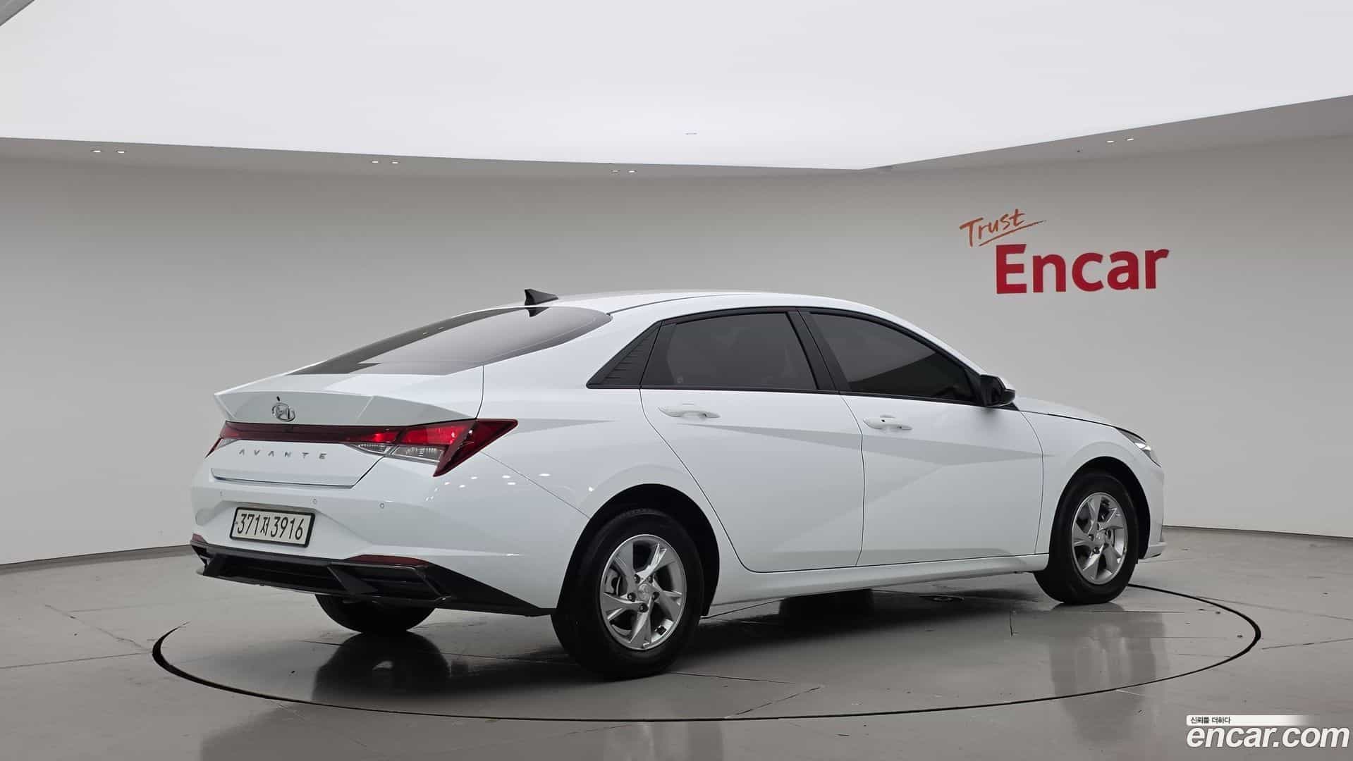 AVANTE Hyundai 2022.8-OUTER-002