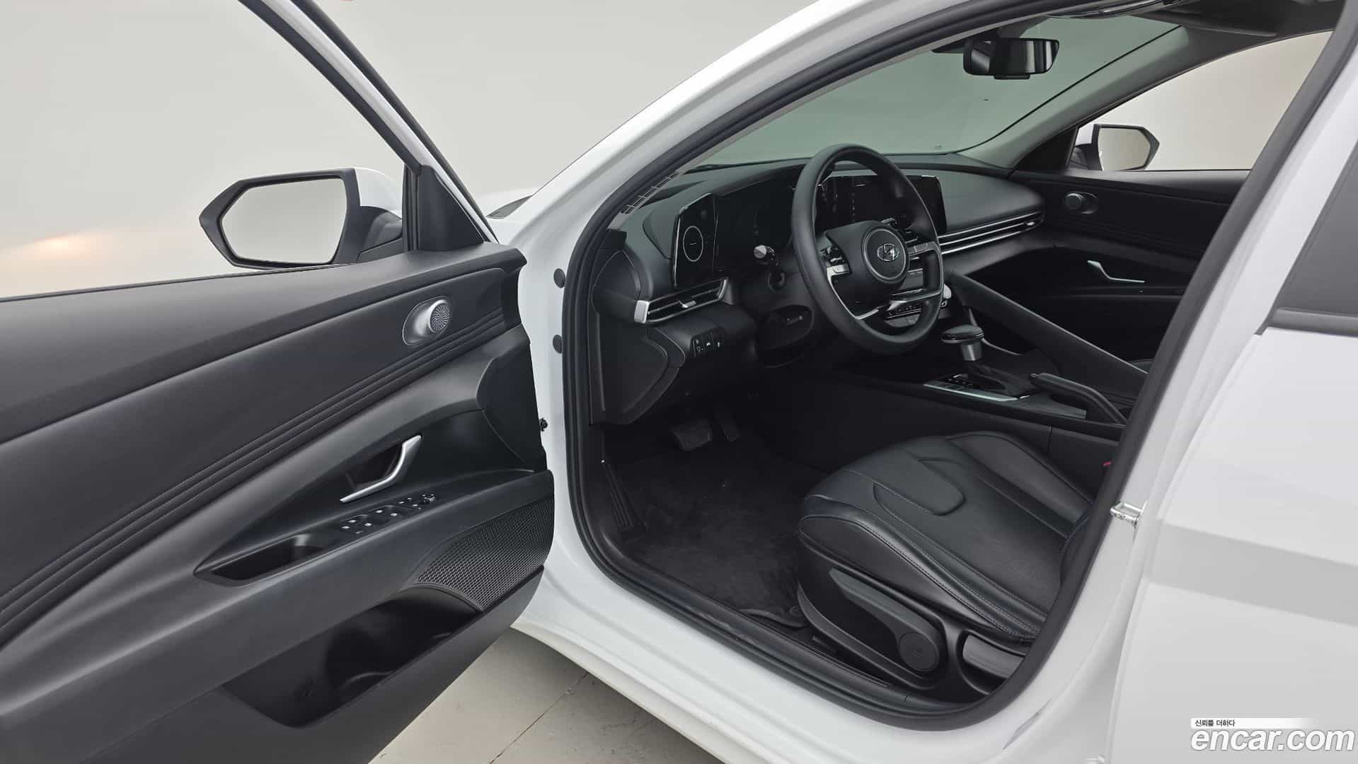 AVANTE Hyundai 2022.8-INNER-010