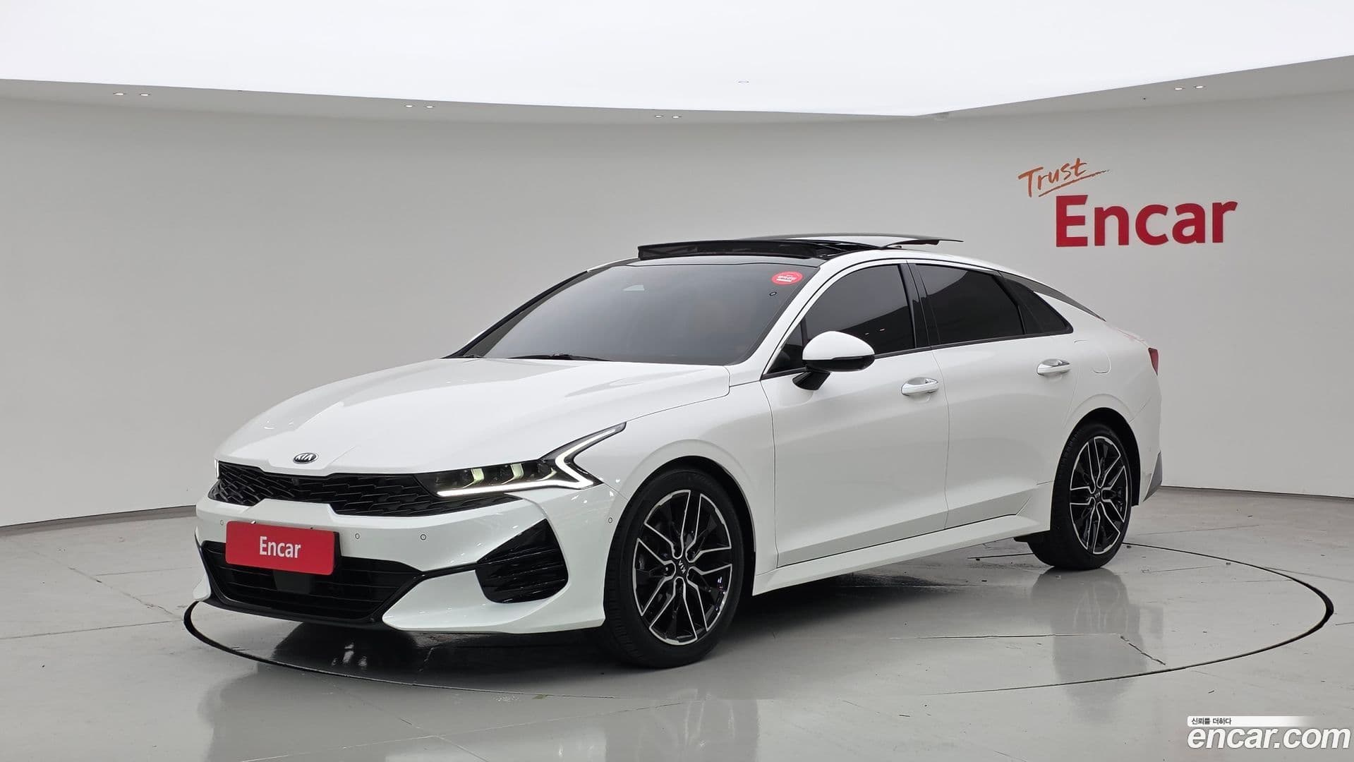 Main__Slider__Photo:K5 Kia 2020.5-0