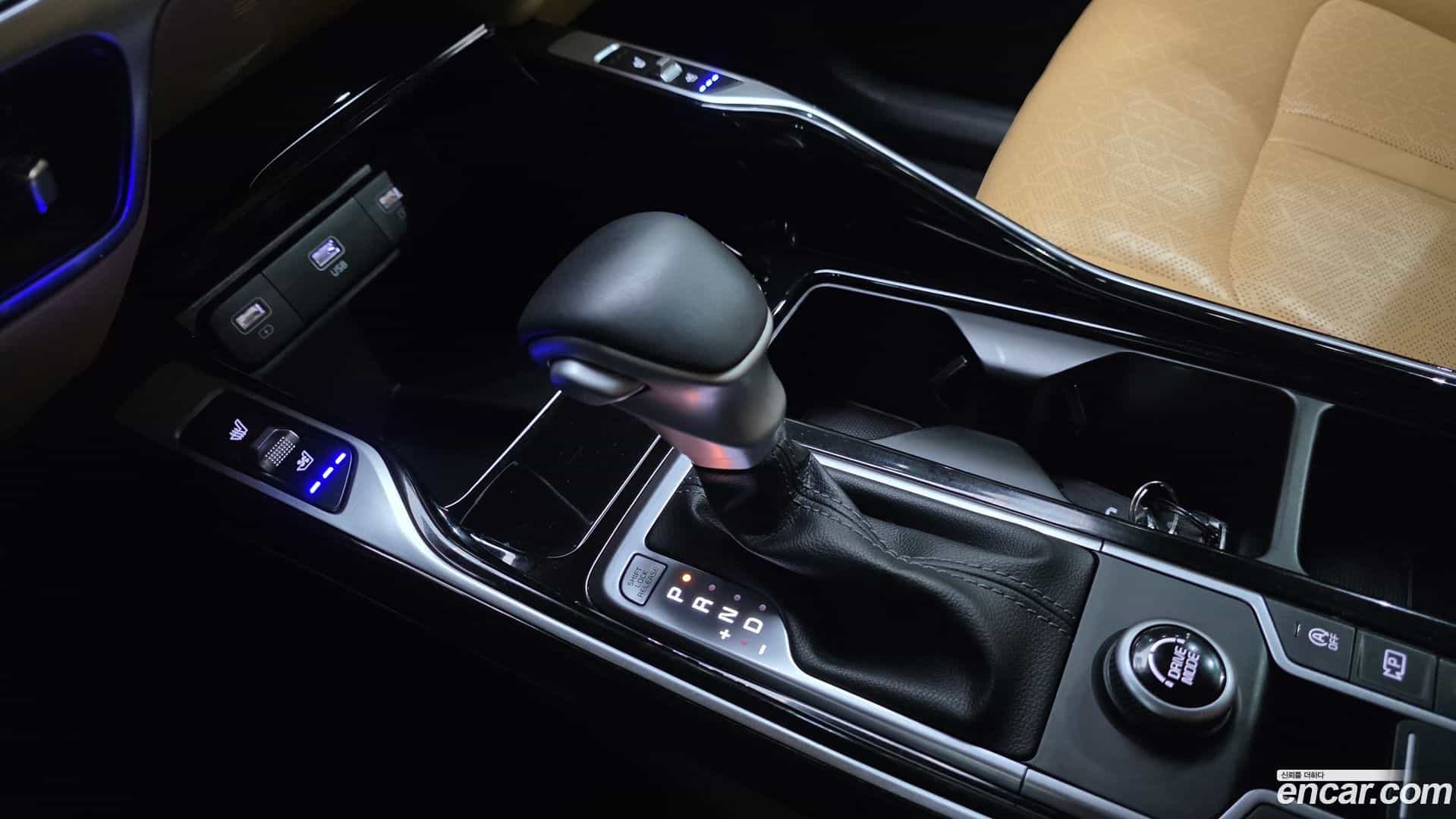 Sorento Kia 2023.1-INNER-009