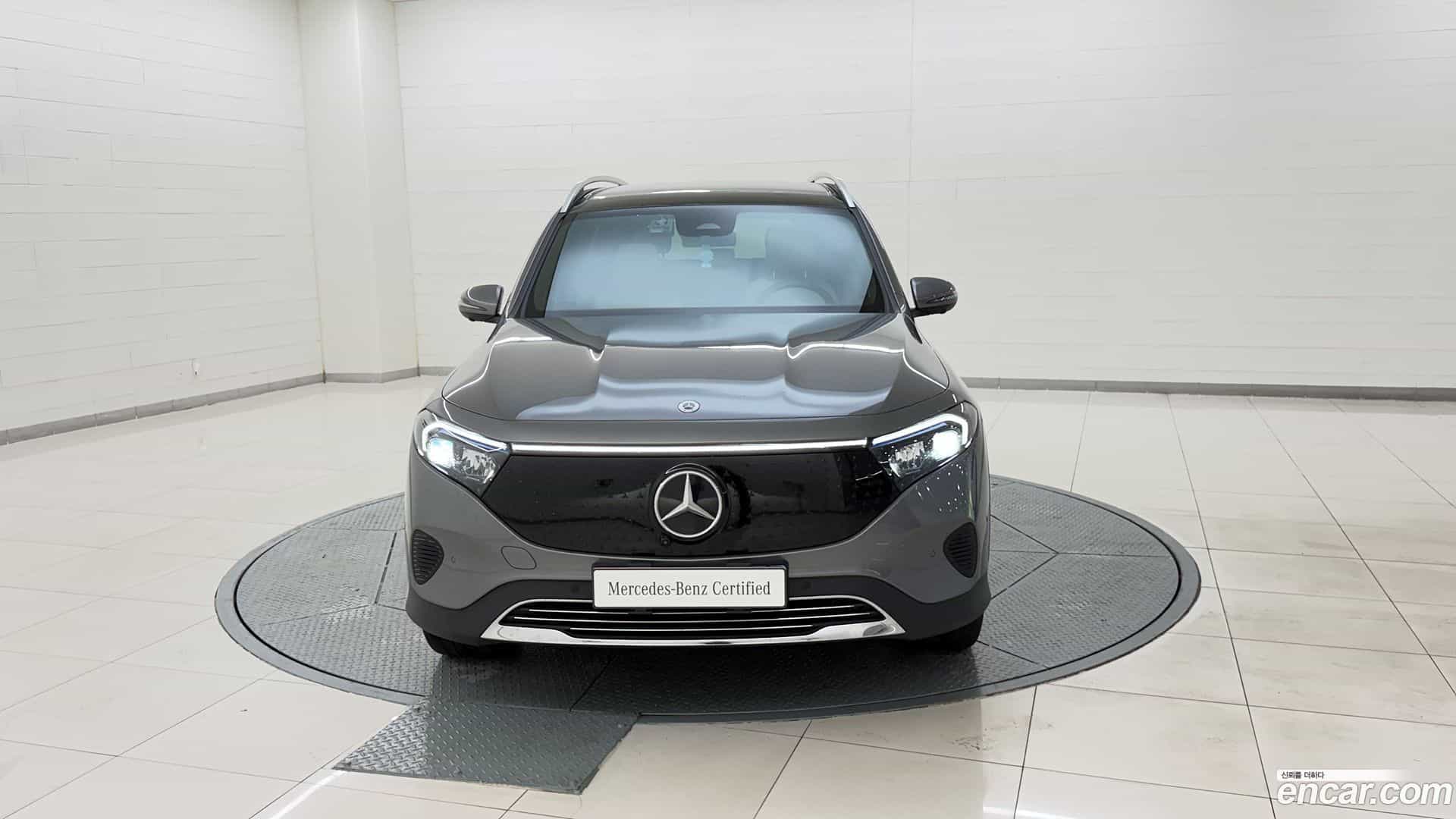 EQB Mercedes-Benz 2025.7-INNER-008