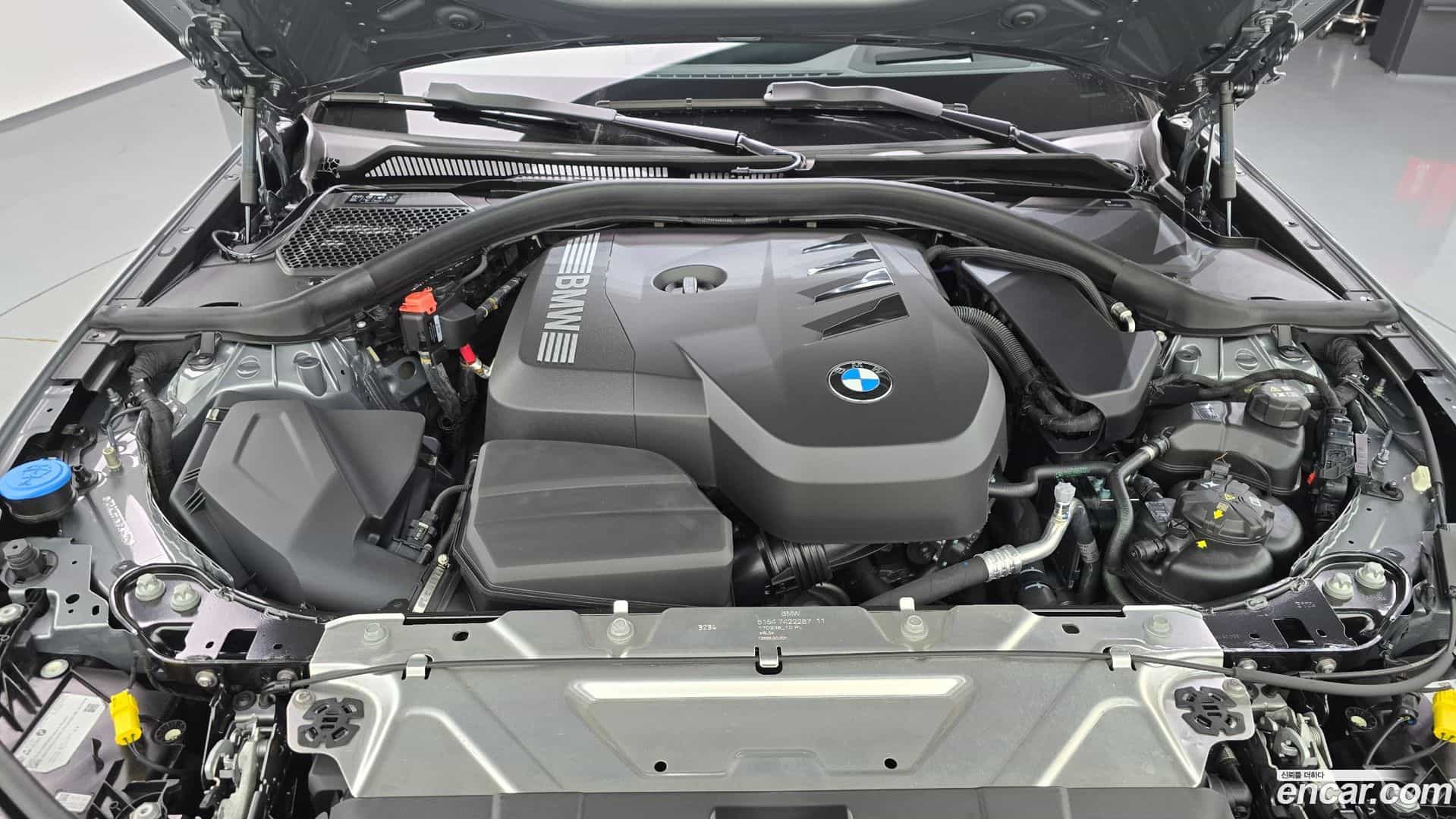 3-Series BMW 2025.5-OUTER-006