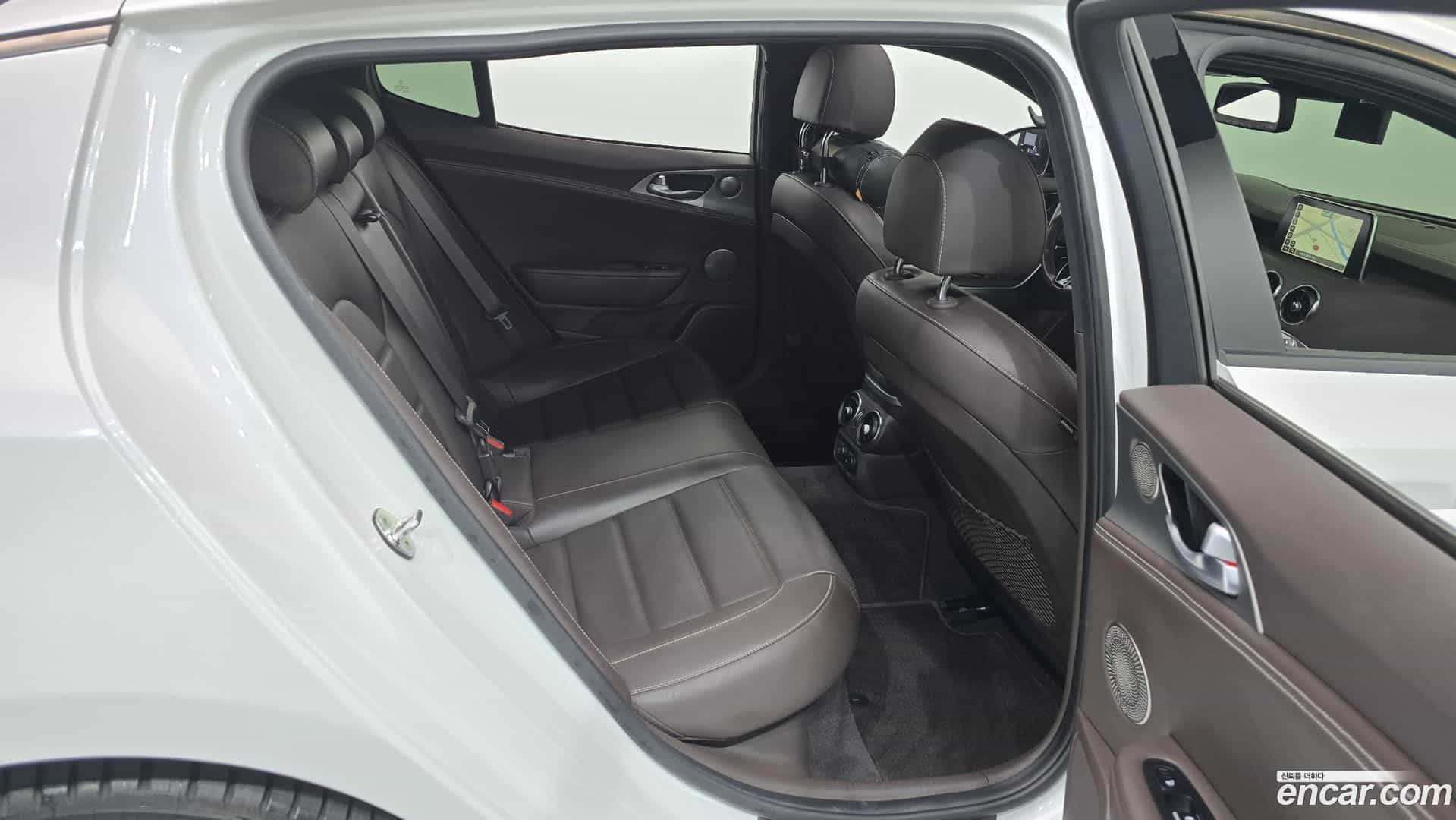 Stinger Kia 2019.7-OPTION-015