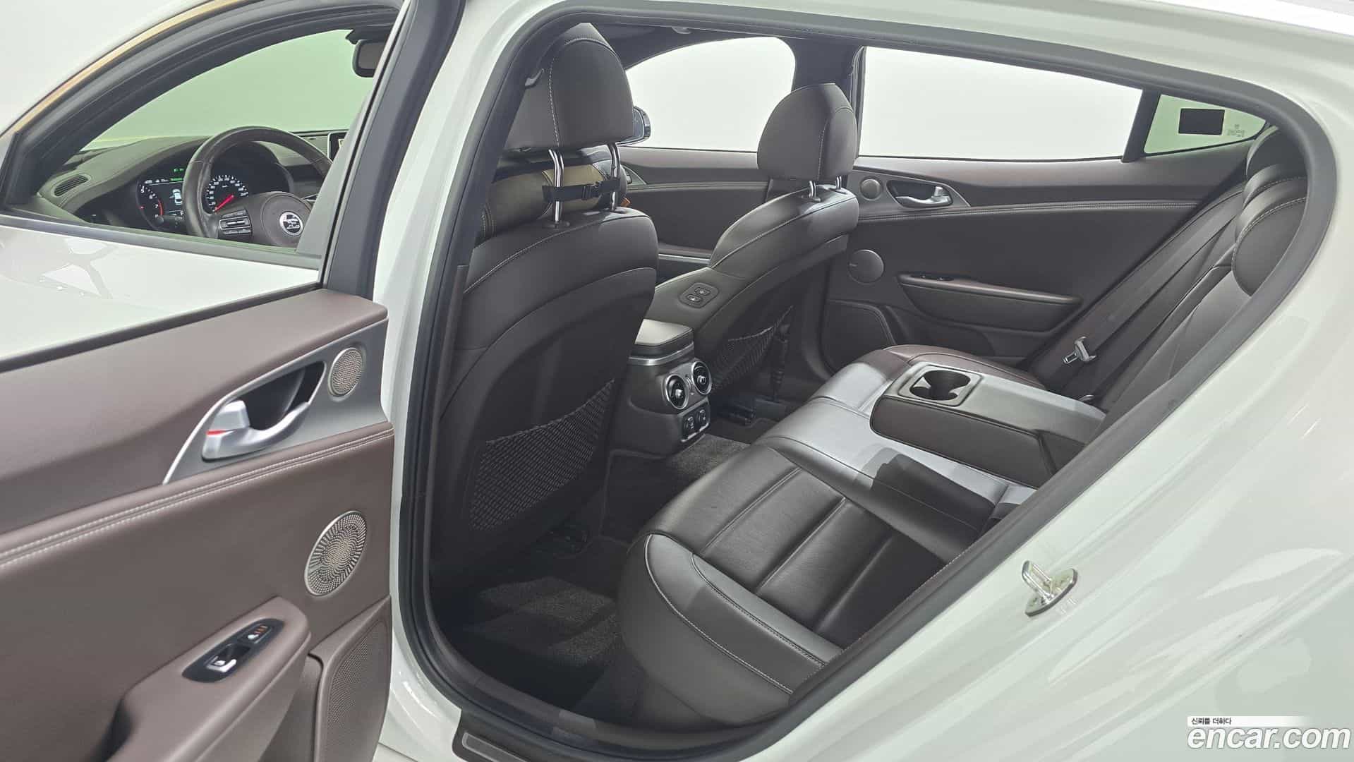 Stinger Kia 2019.7-OPTION-016