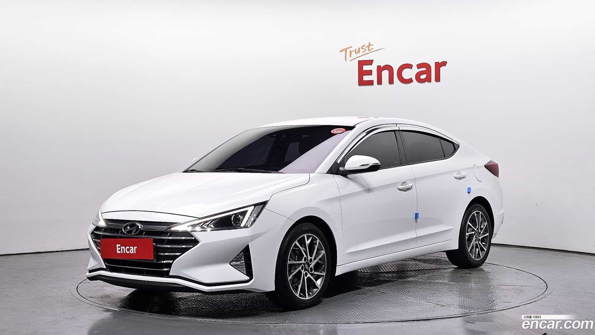 AVANTE Hyundai 2019.8-OUTER-001