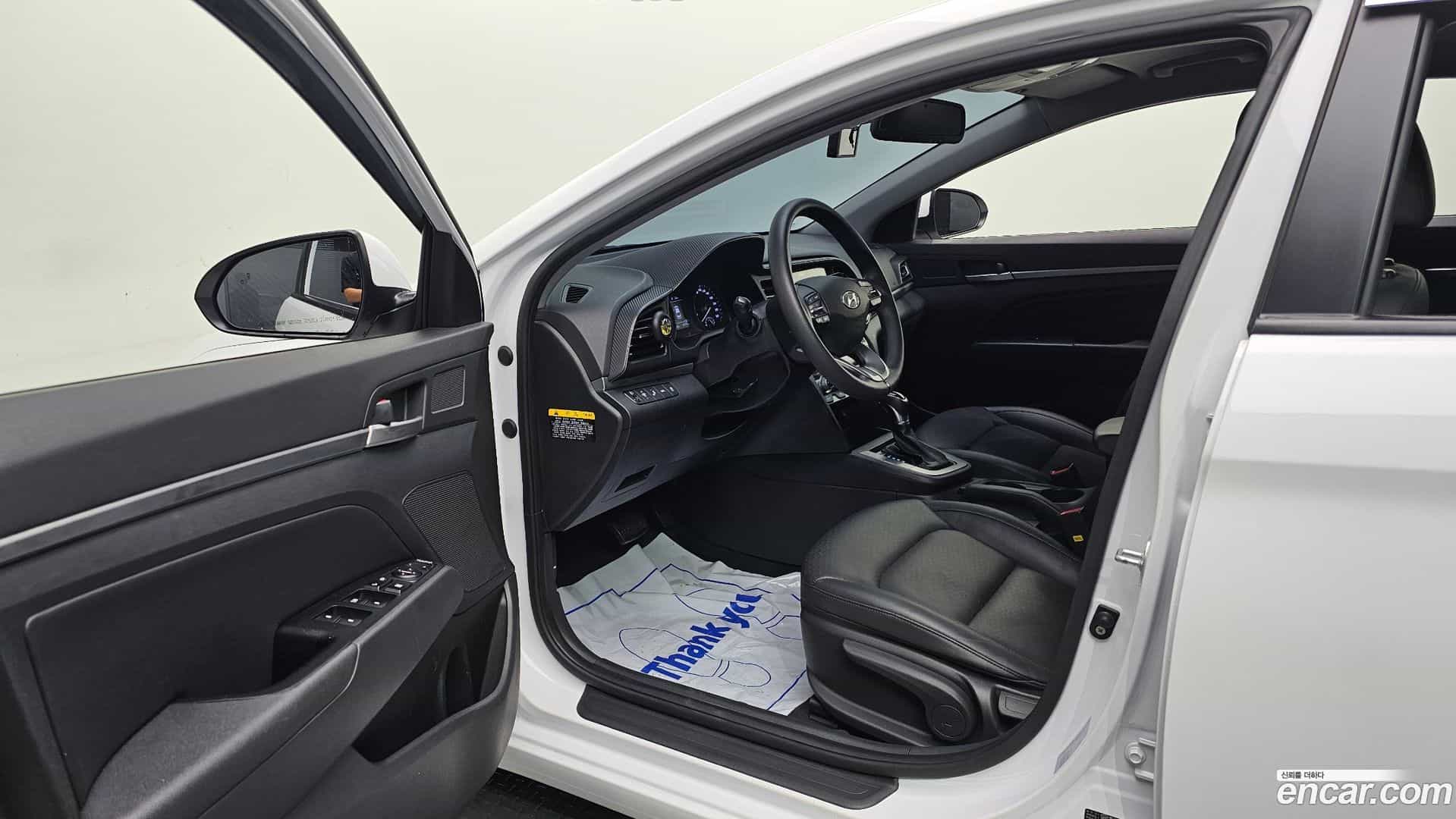 AVANTE Hyundai 2019.8-INNER-010