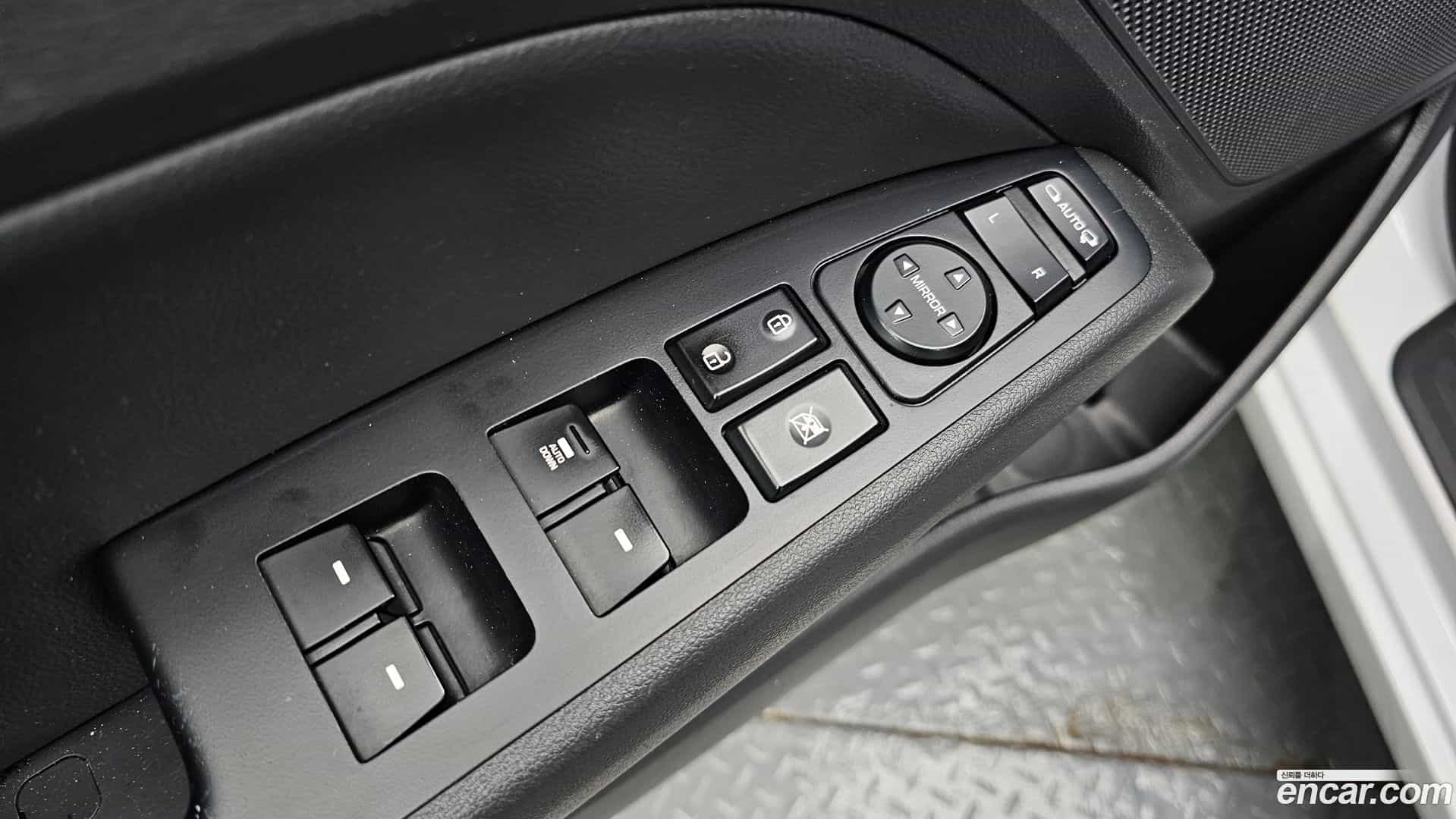 AVANTE Hyundai 2019.8-OPTION-018