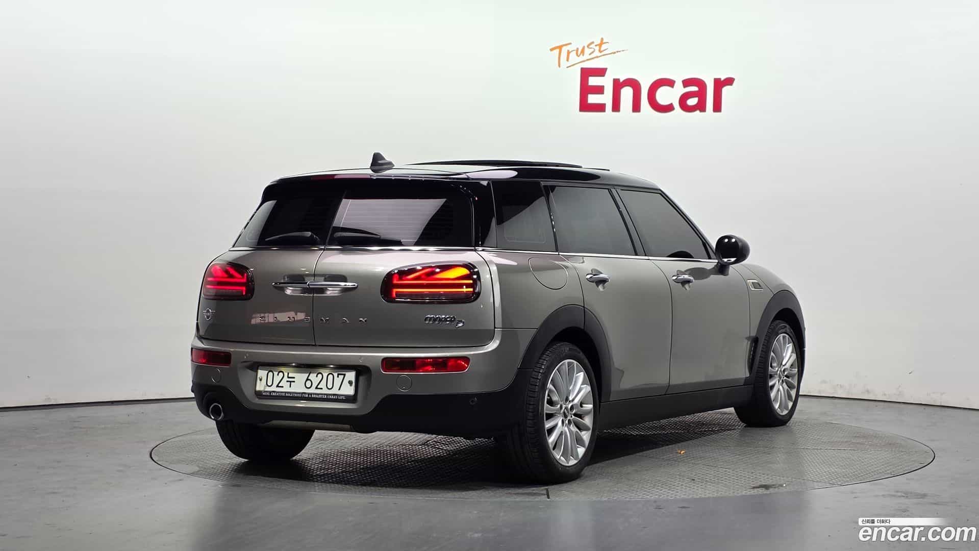 Clubman Mini 2019.1-OUTER-002