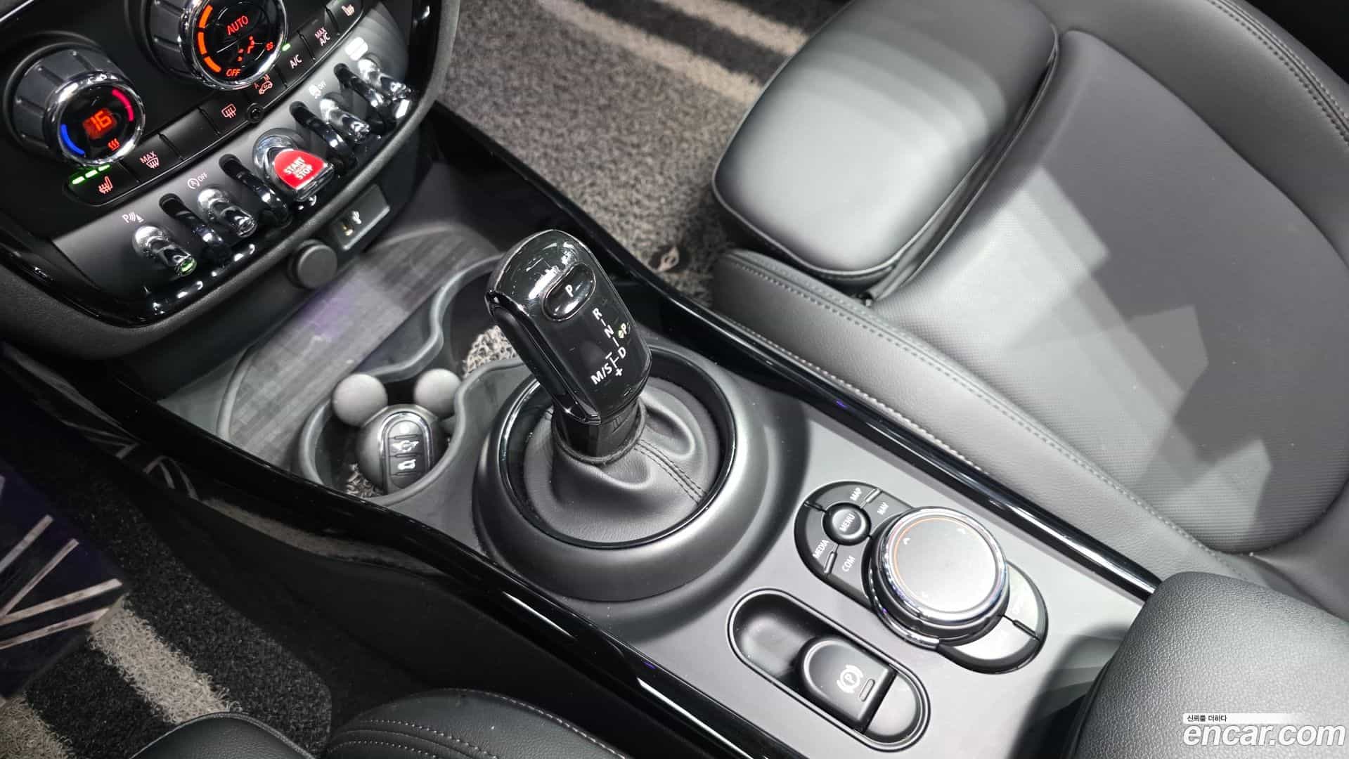 Clubman Mini 2019.1-INNER-009