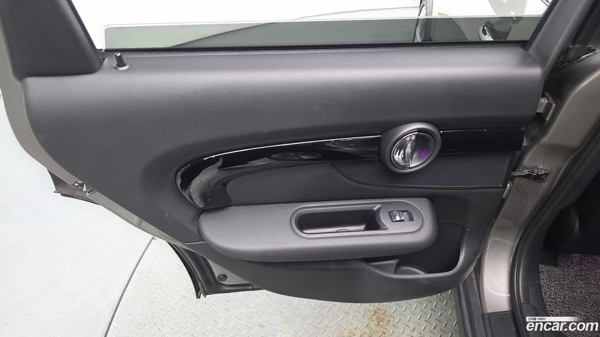 Clubman Mini 2019.1-INNER-035