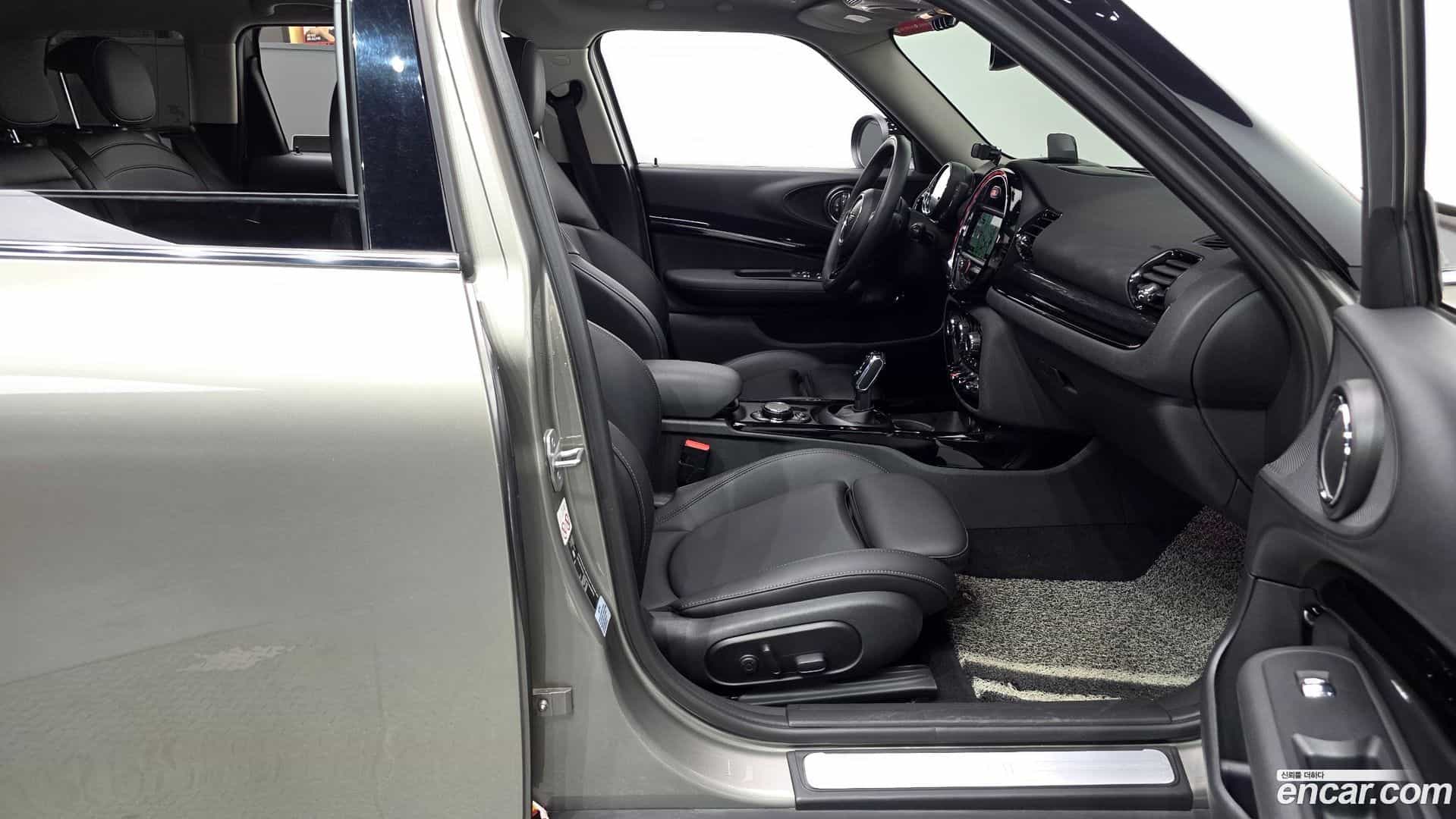 Clubman Mini 2019.1-INNER-036