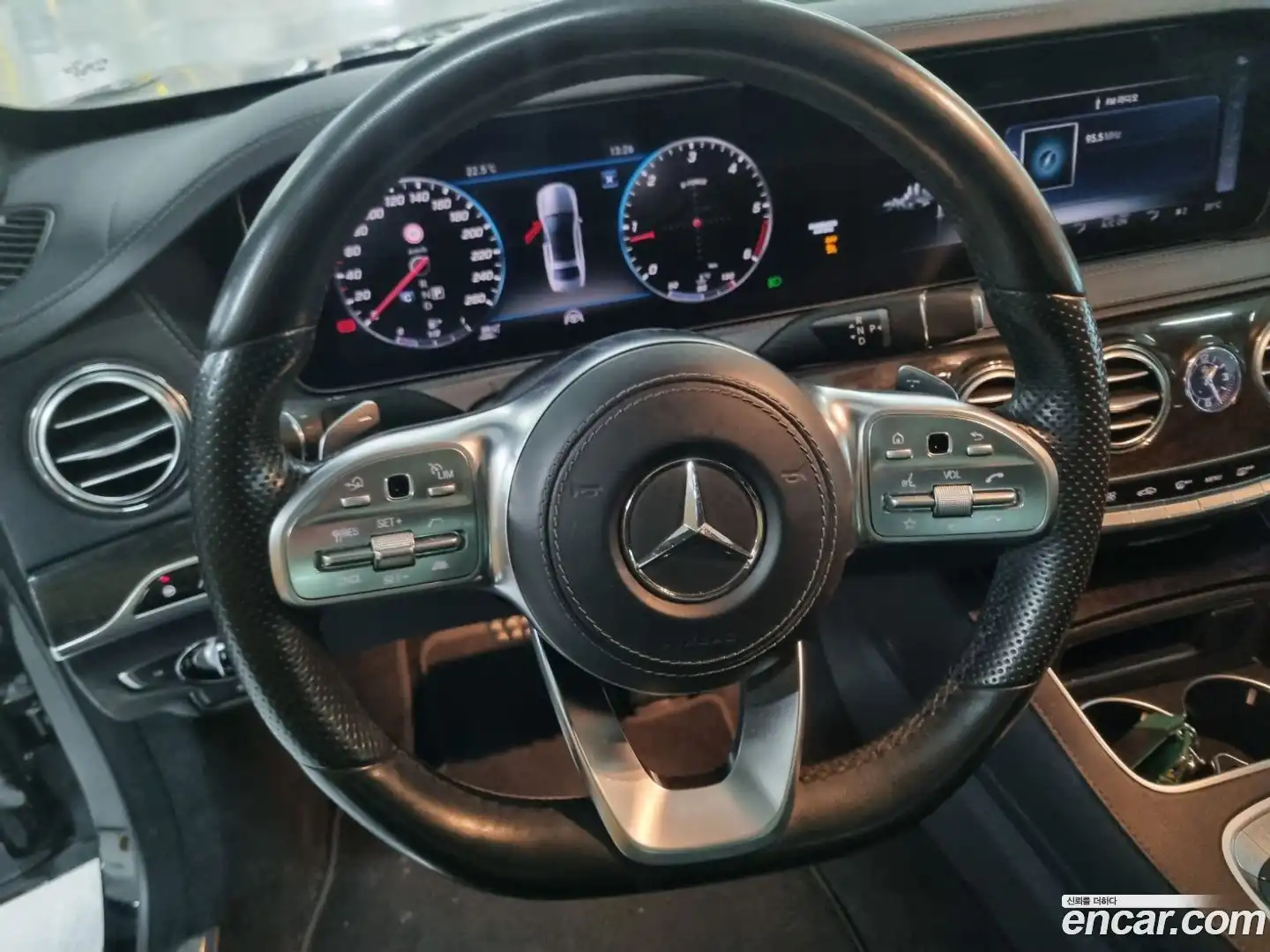 S-Class Mercedes-Benz 2018.1-INNER-009