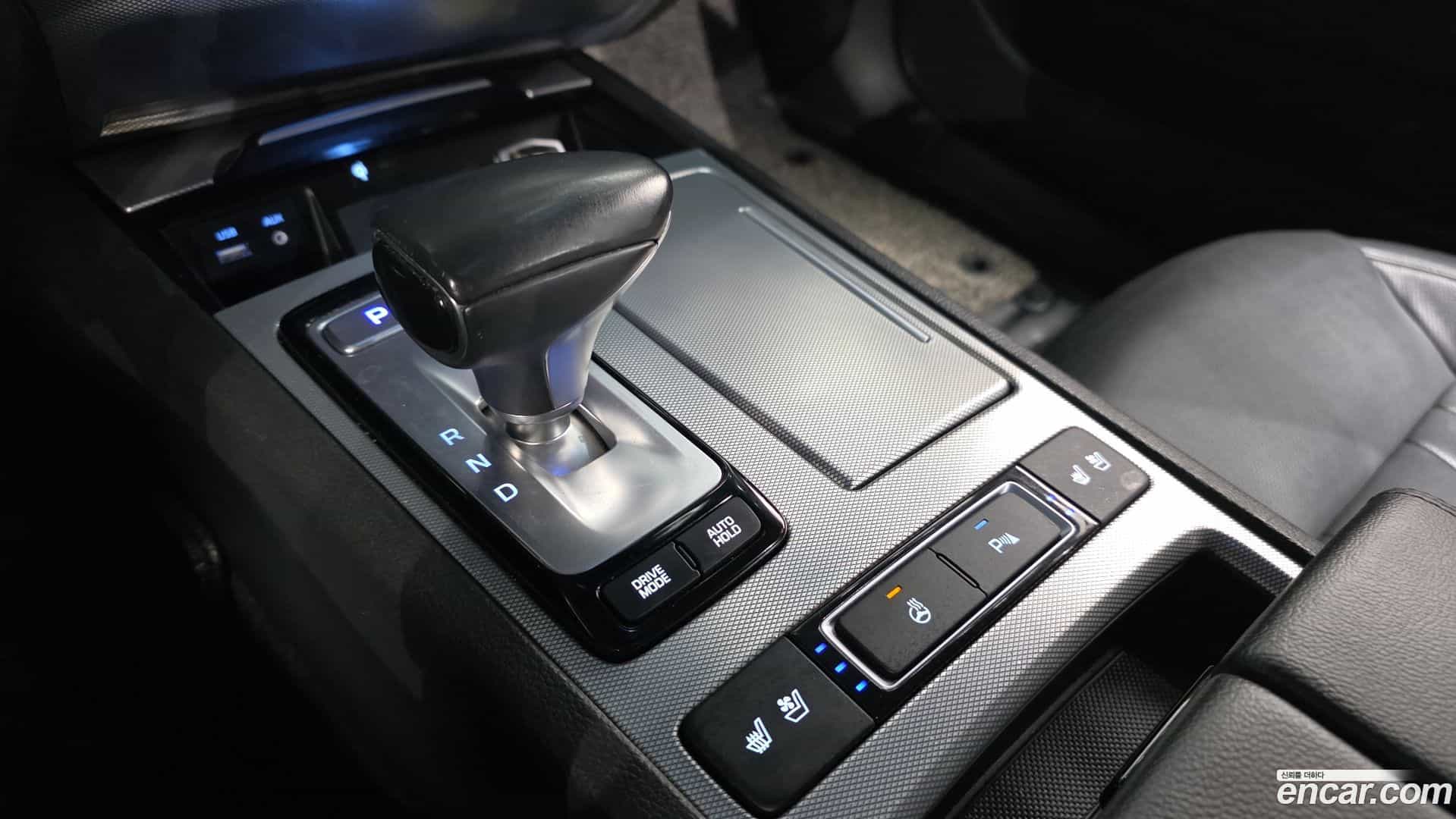 G80 Genesis 2017.8-INNER-009