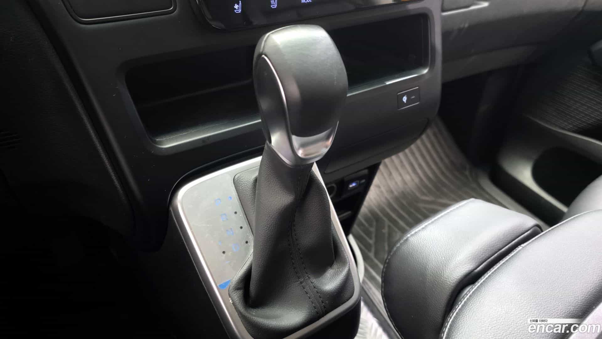 Staria Hyundai 2023.11-INNER-009