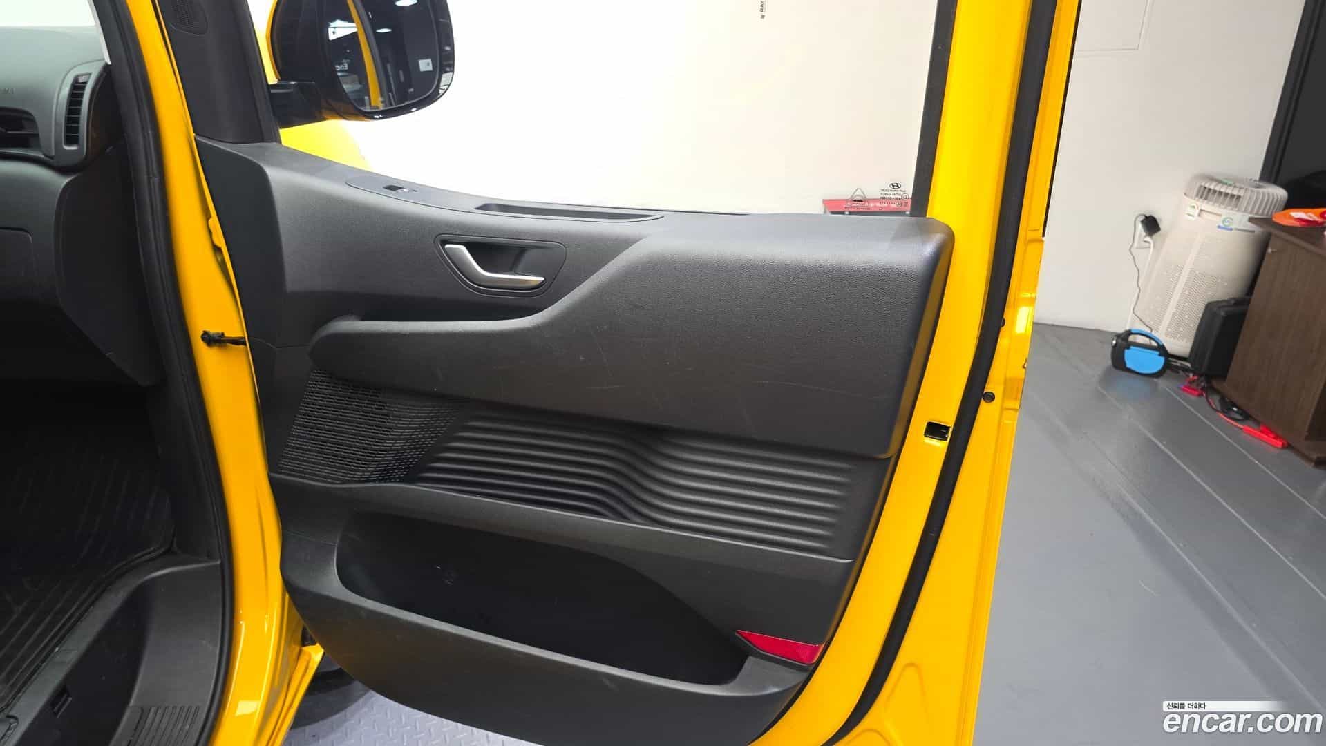 Staria Hyundai 2023.11-INNER-035