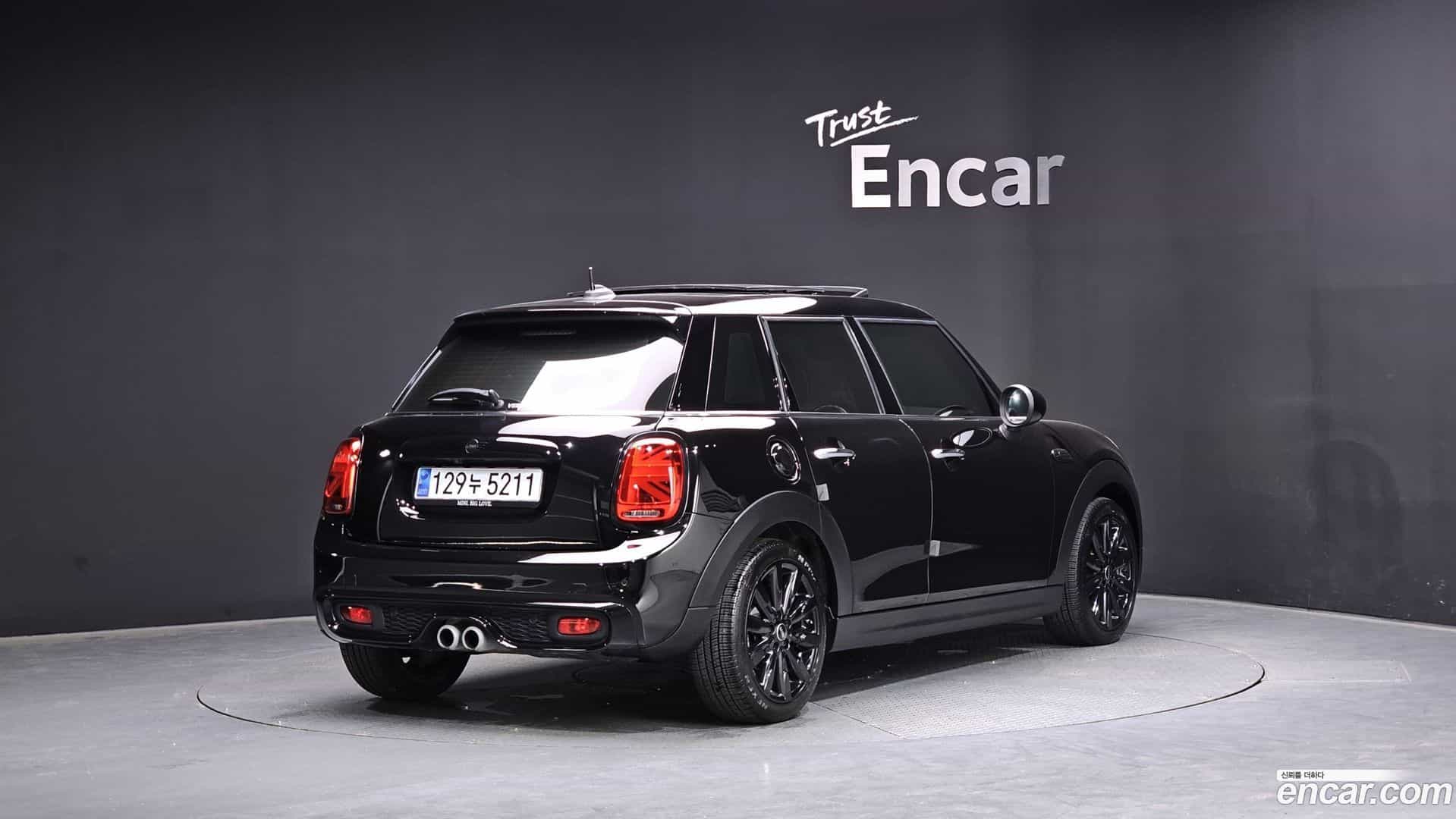 Cooper Mini 2018.7-OUTER-002