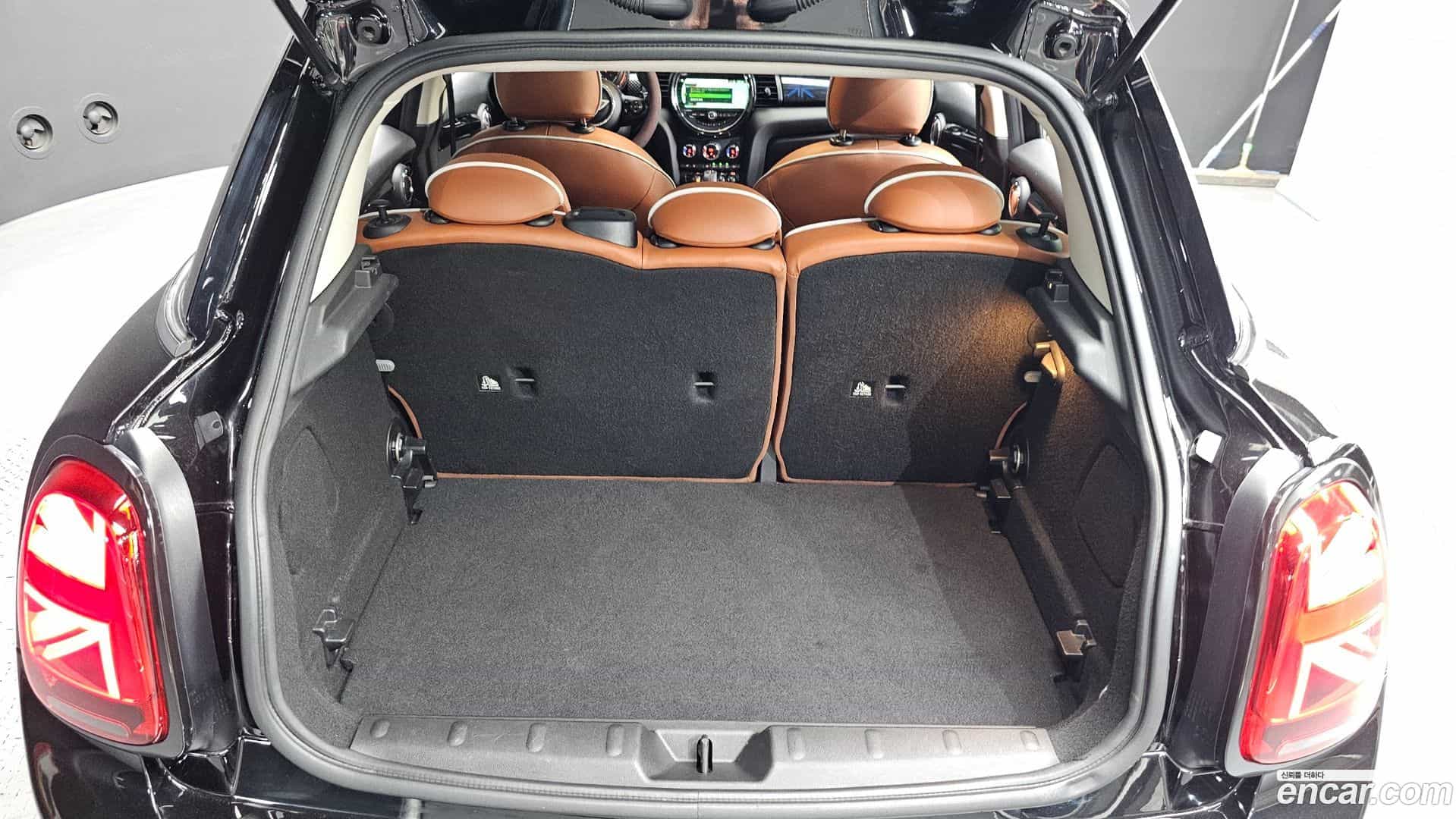 Cooper Mini 2018.7-OPTION-024