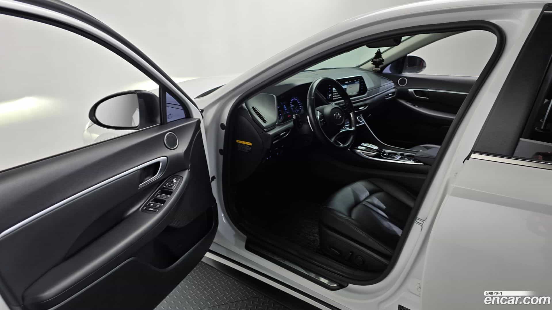 Sonata Hyundai 2019.3-INNER-010