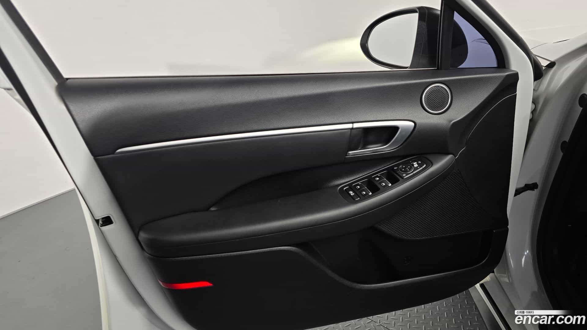 Sonata Hyundai 2019.3-INNER-034