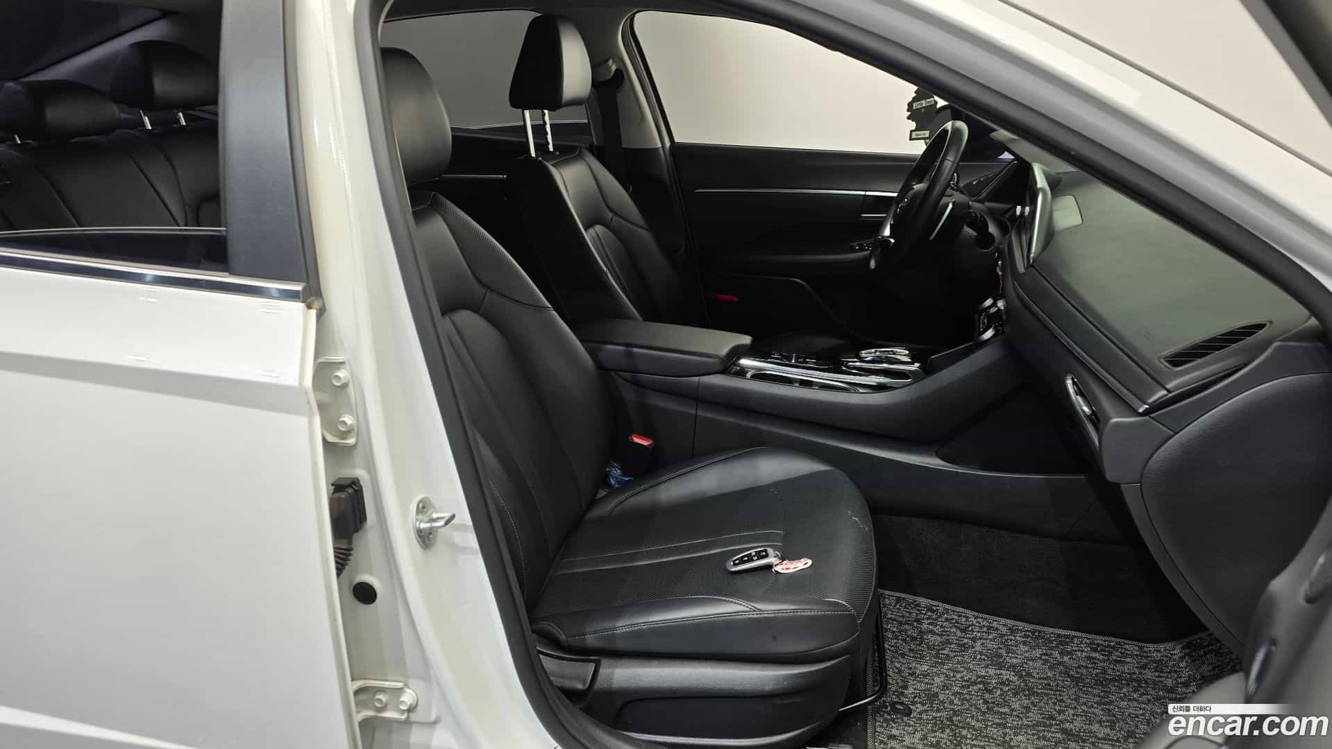 Sonata Hyundai 2019.3-INNER-036