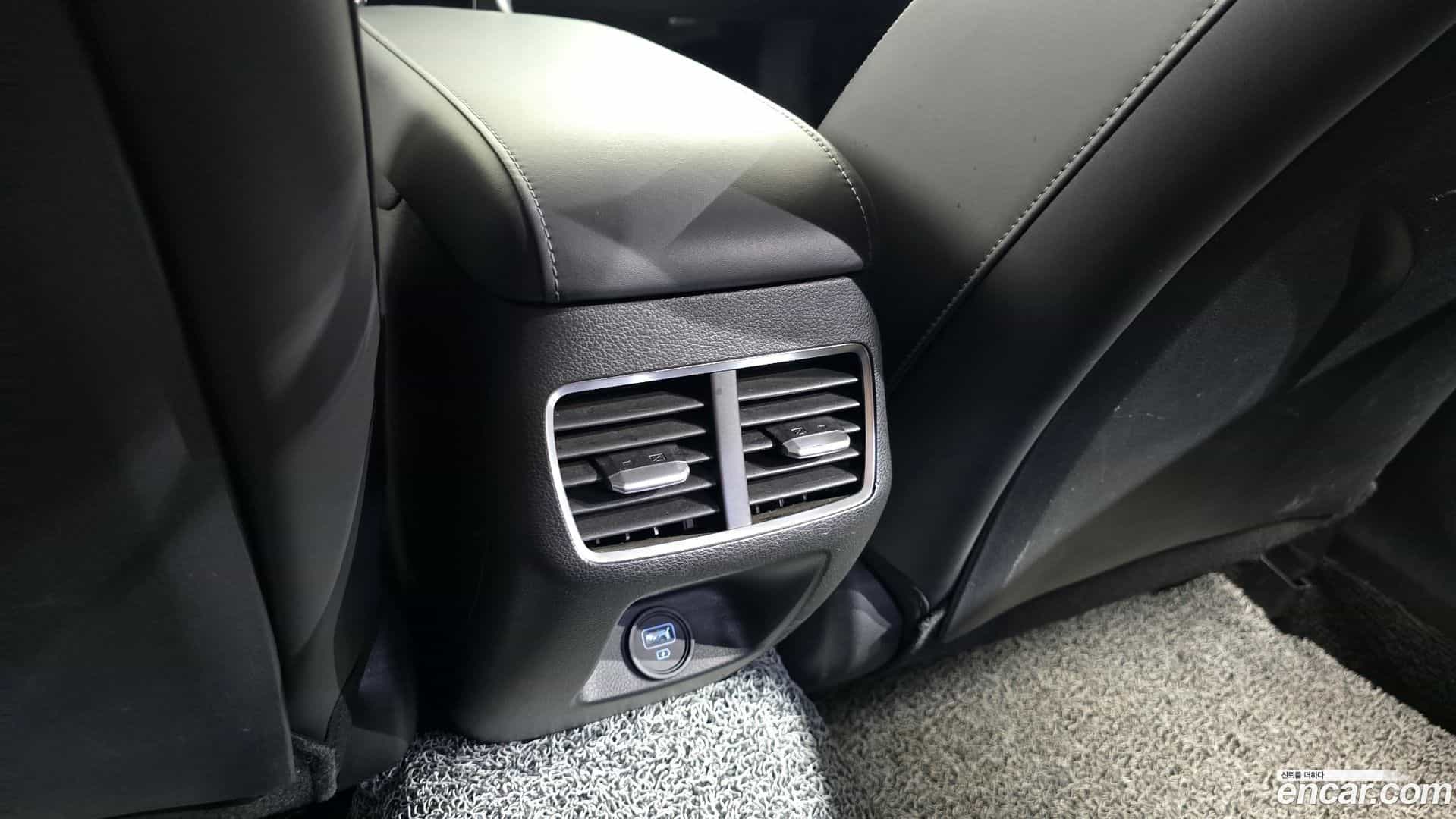 Sonata Hyundai 2019.3-OPTION-040