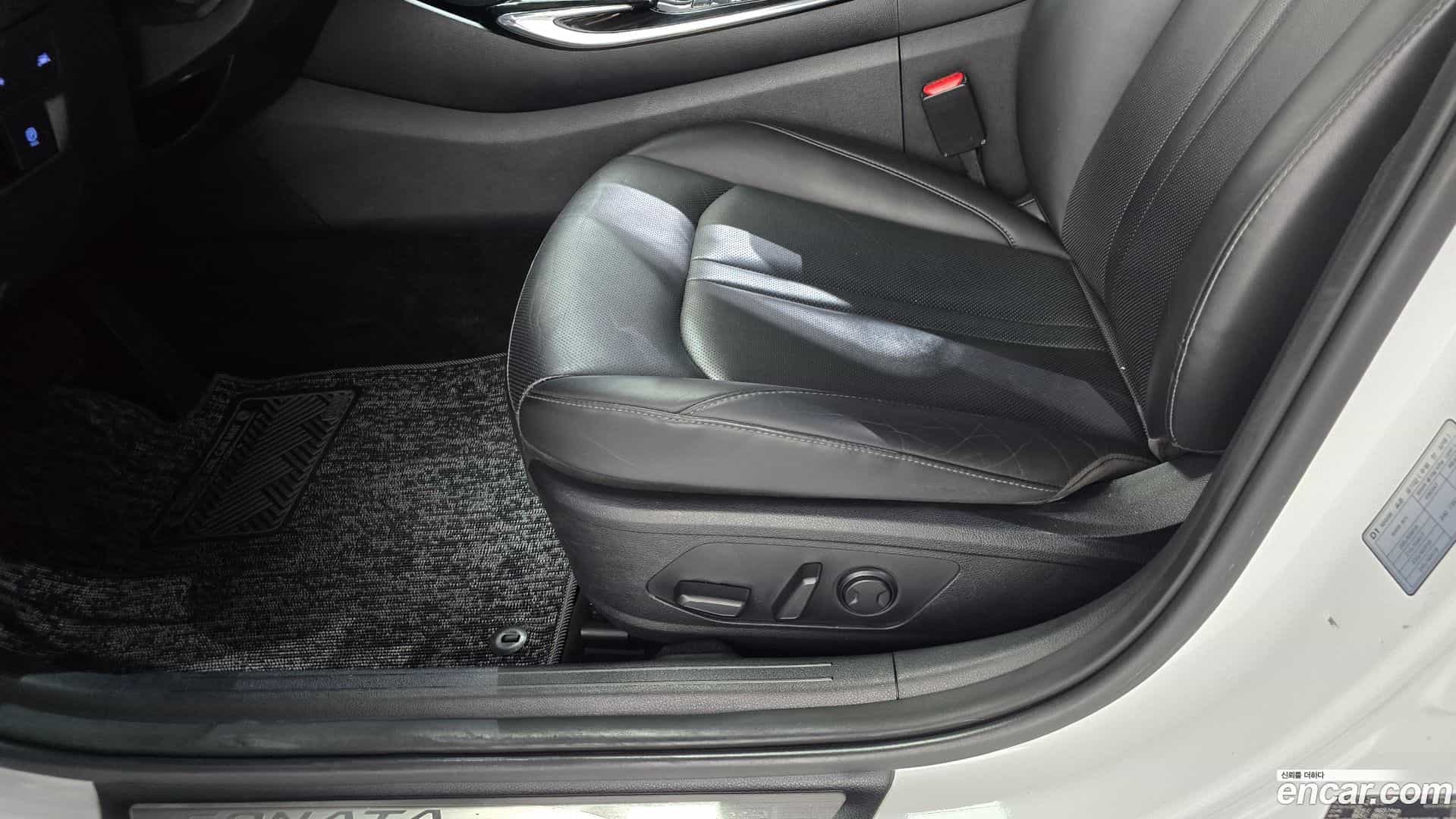 Sonata Hyundai 2019.3-OPTION-041