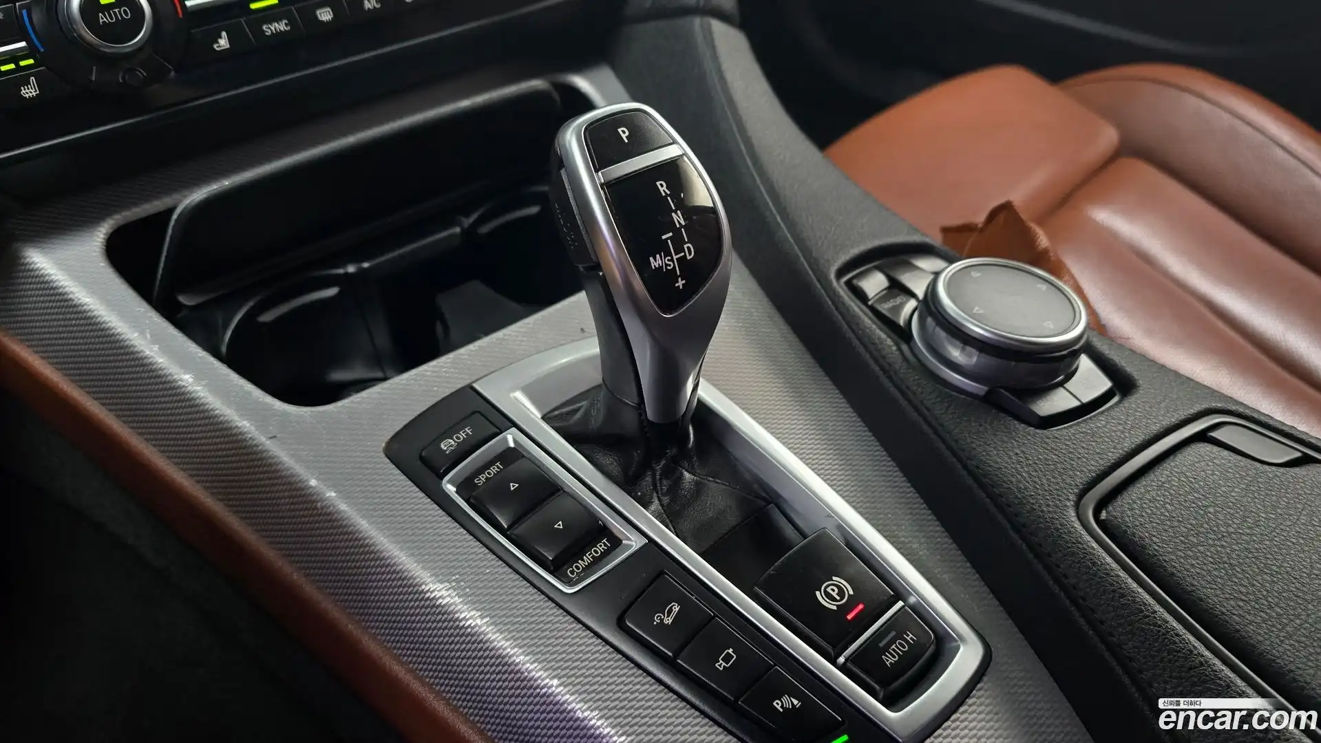 6-Series BMW 2015.11-INNER-009