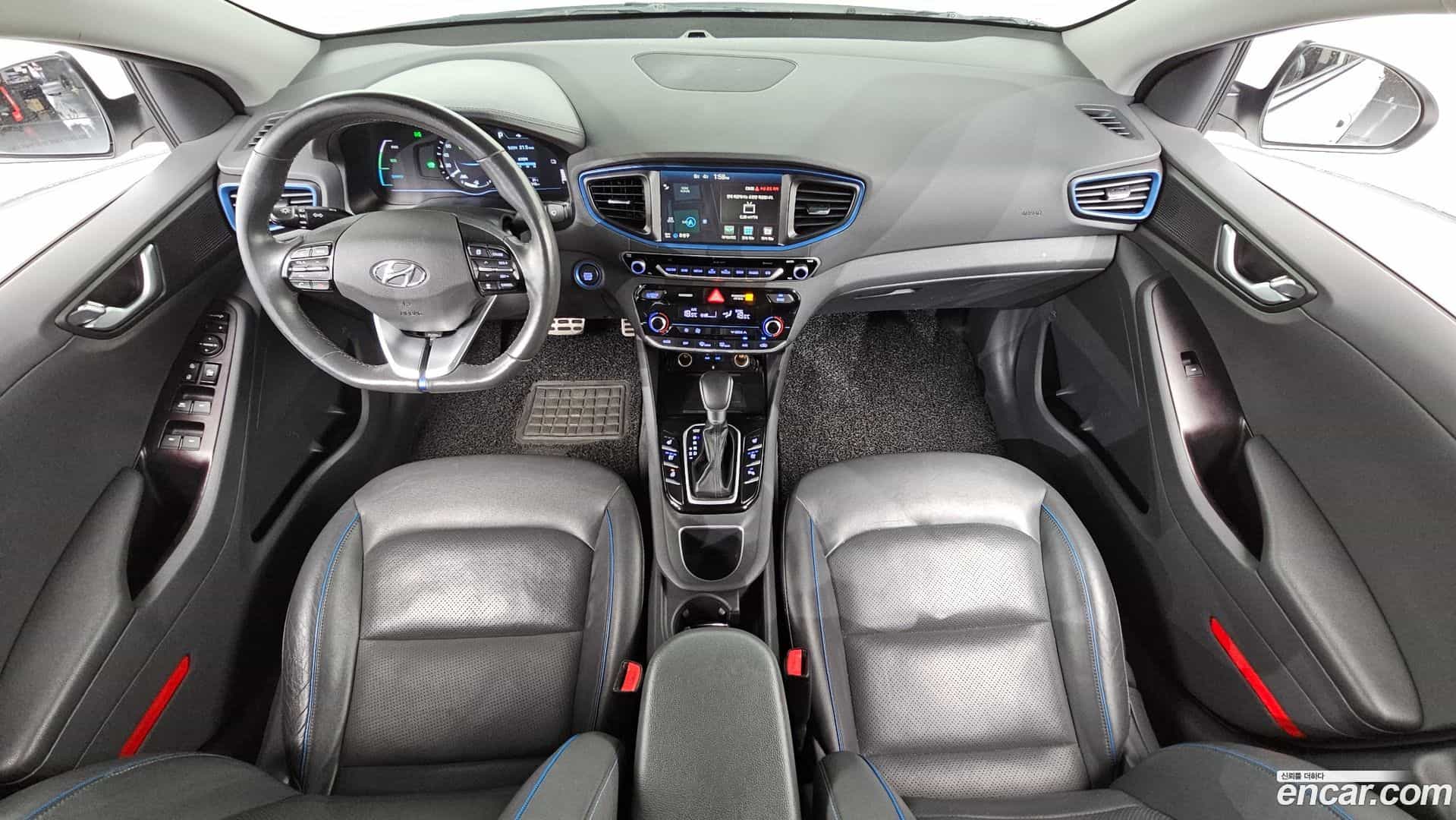 Ioniq Hyundai 2016.1-INNER-007