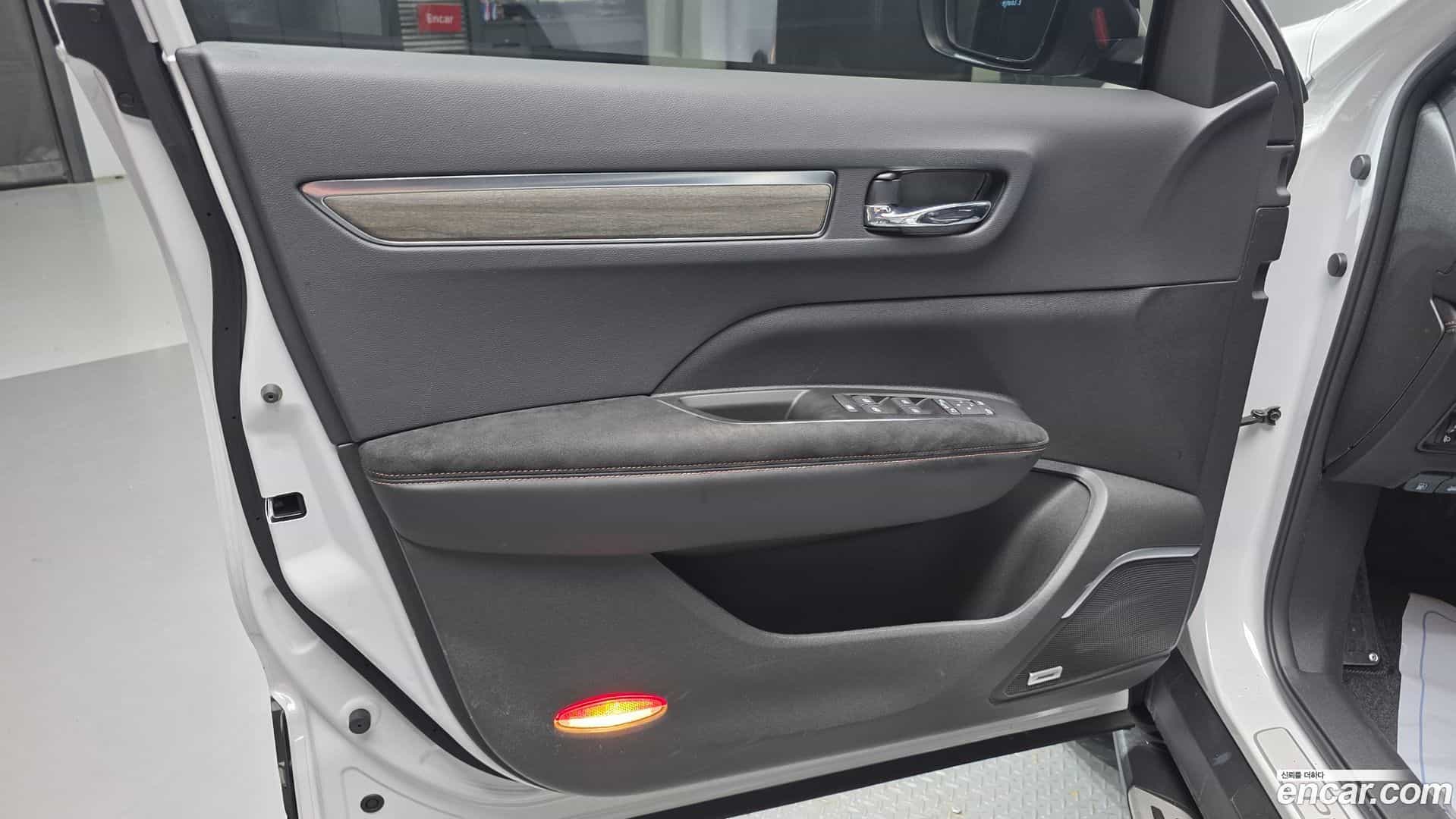 QM6 Renault Korea 2023.2-INNER-035