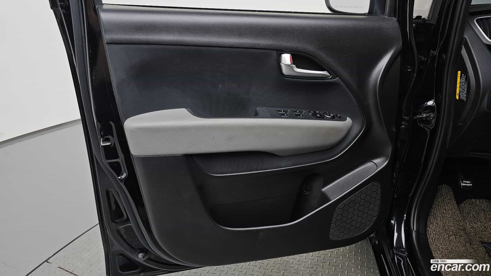 RAY Kia 2021.4-INNER-034