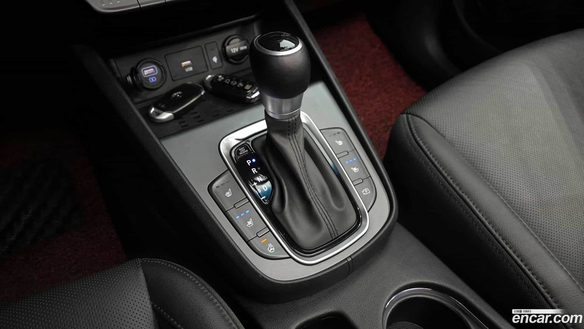 Kona Hyundai 2021.1-INNER-009