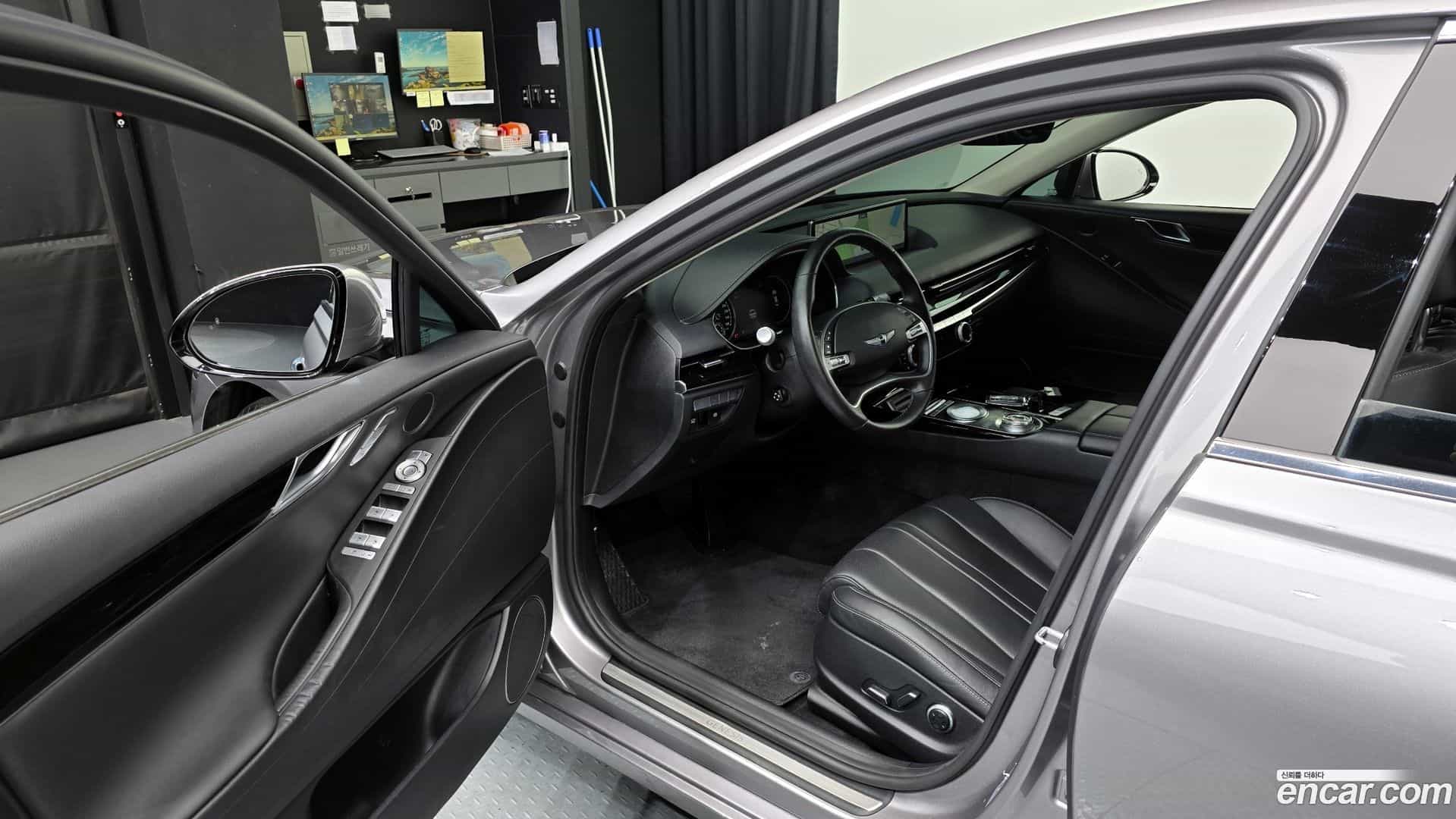 G80 Genesis 2020.4-INNER-010