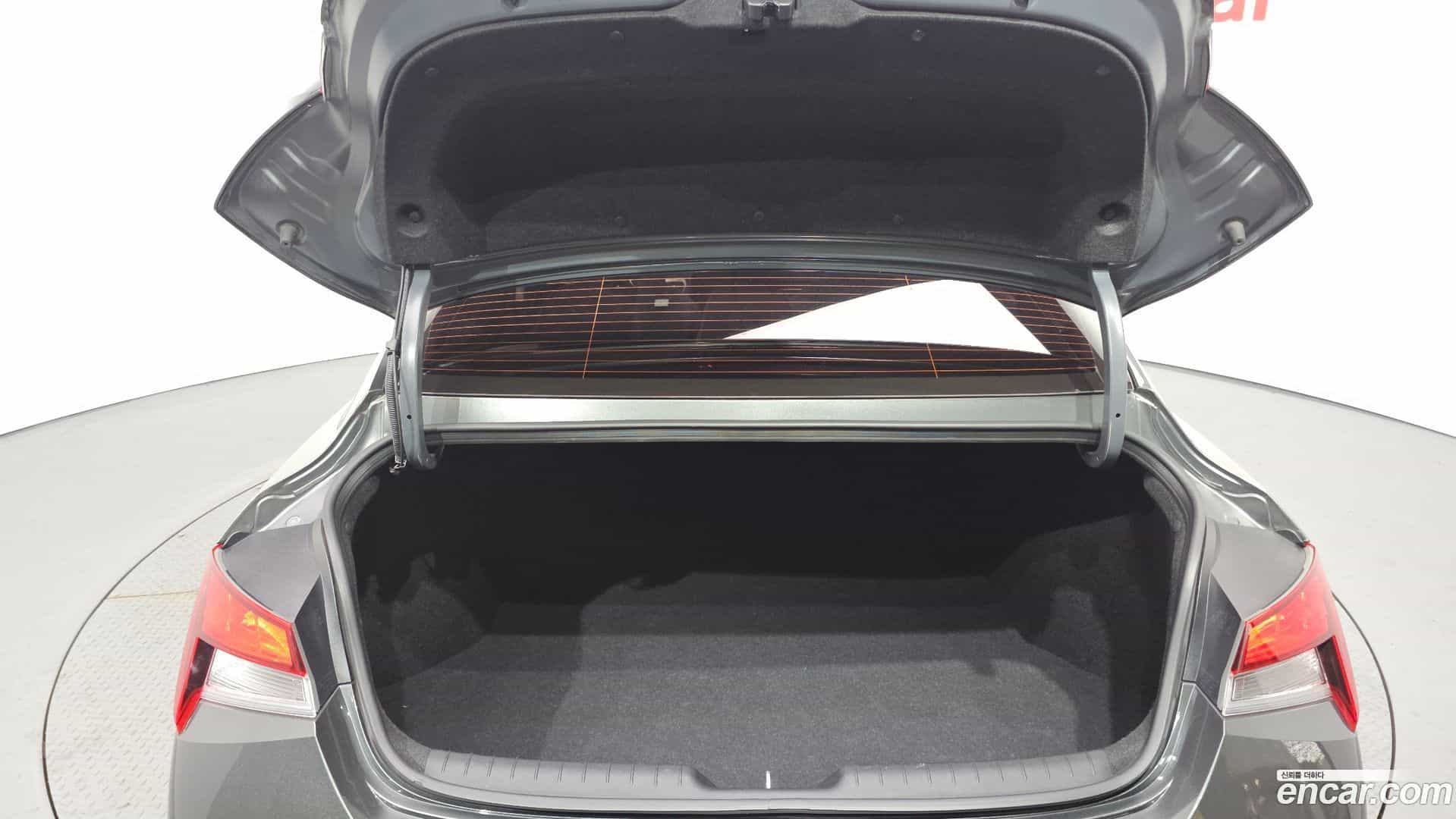 AVANTE Hyundai 2022.4-OPTION-024