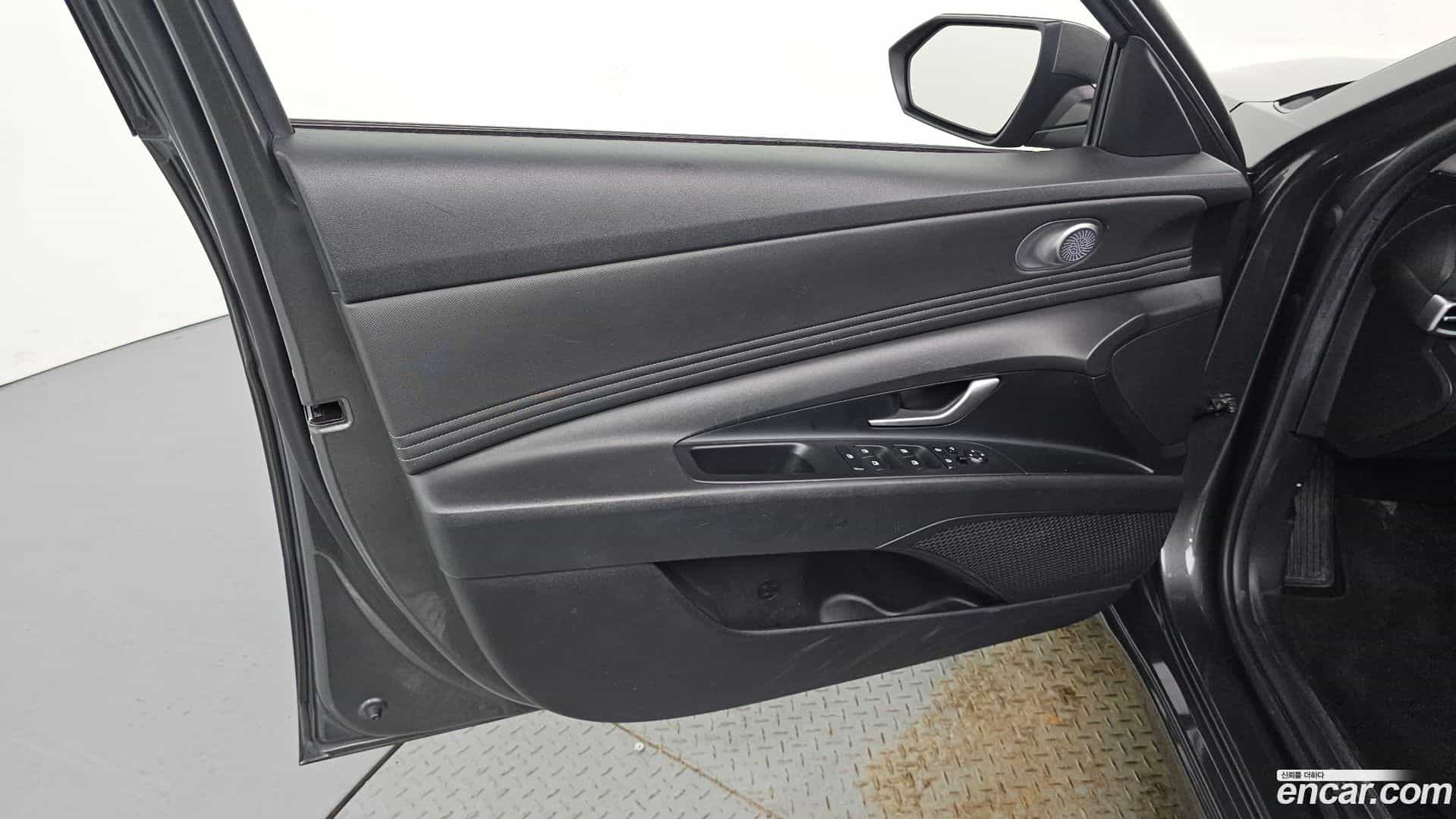 AVANTE Hyundai 2022.4-INNER-034