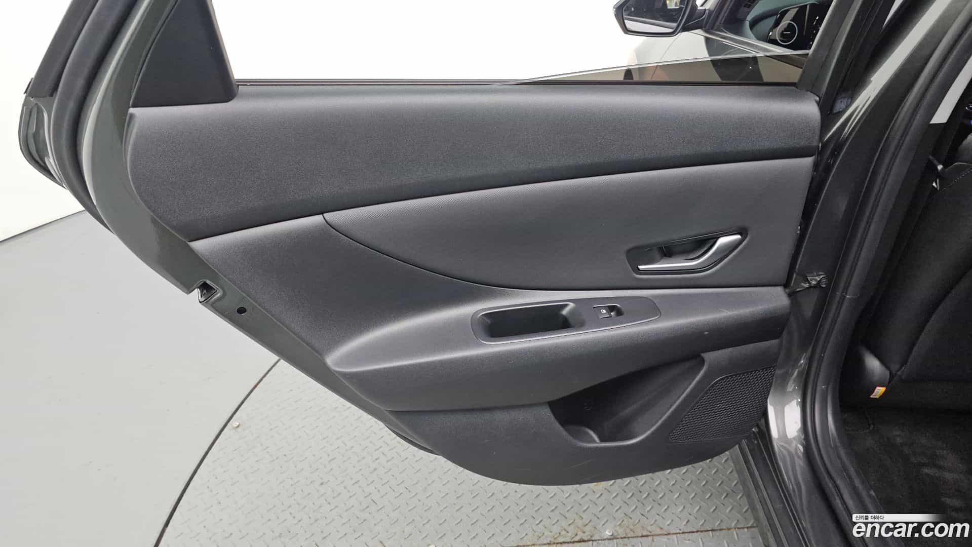 AVANTE Hyundai 2022.4-INNER-035