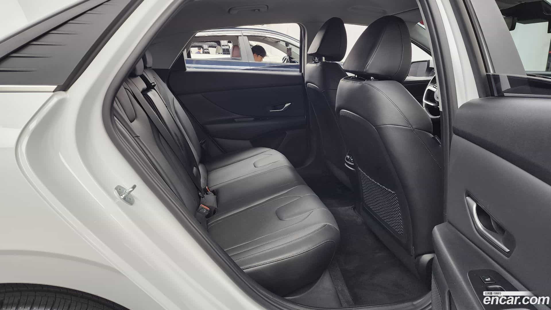 AVANTE Hyundai 2023.0-OPTION-015