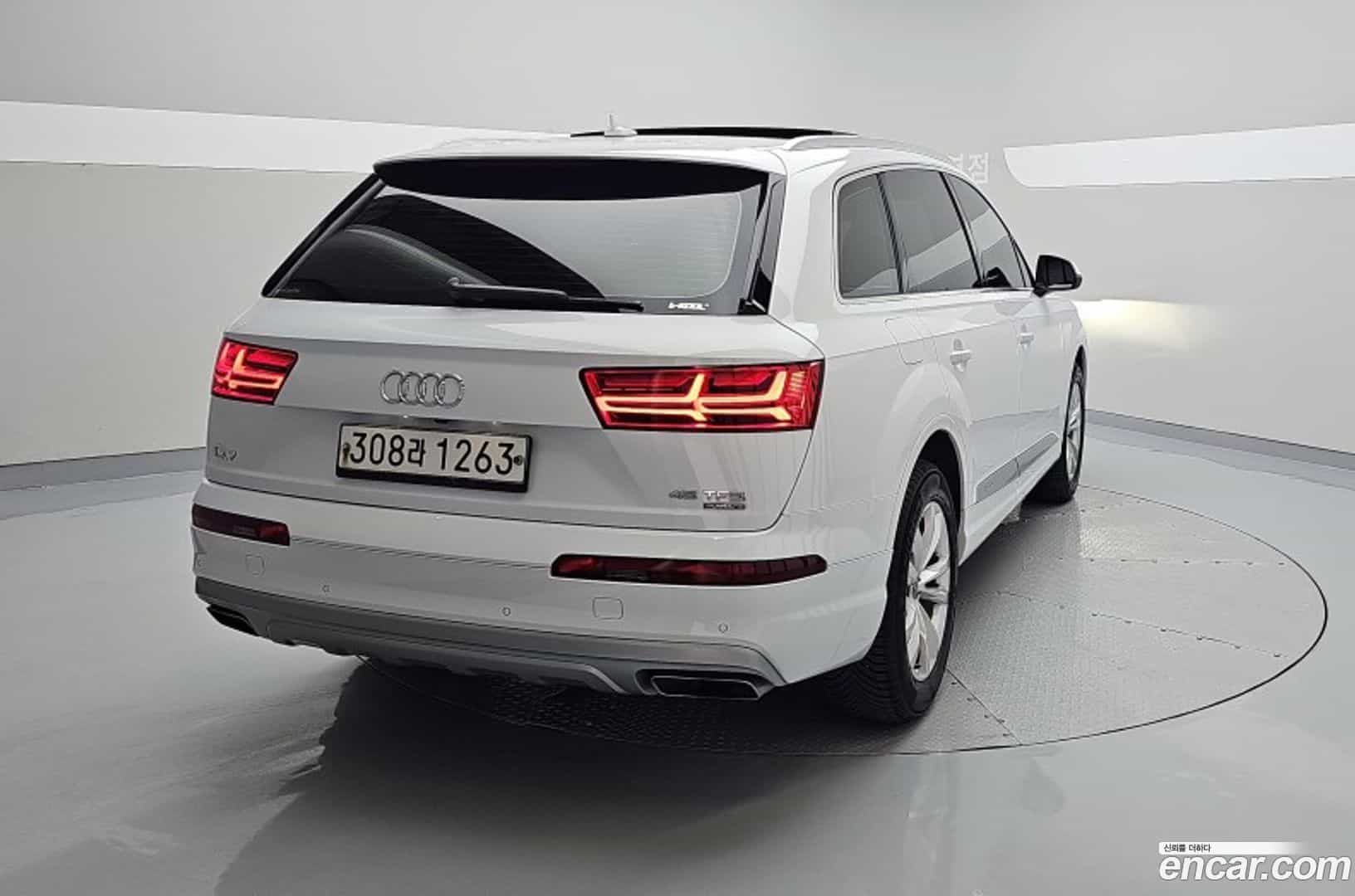 Q7 Audi 2019.10-OUTER-004