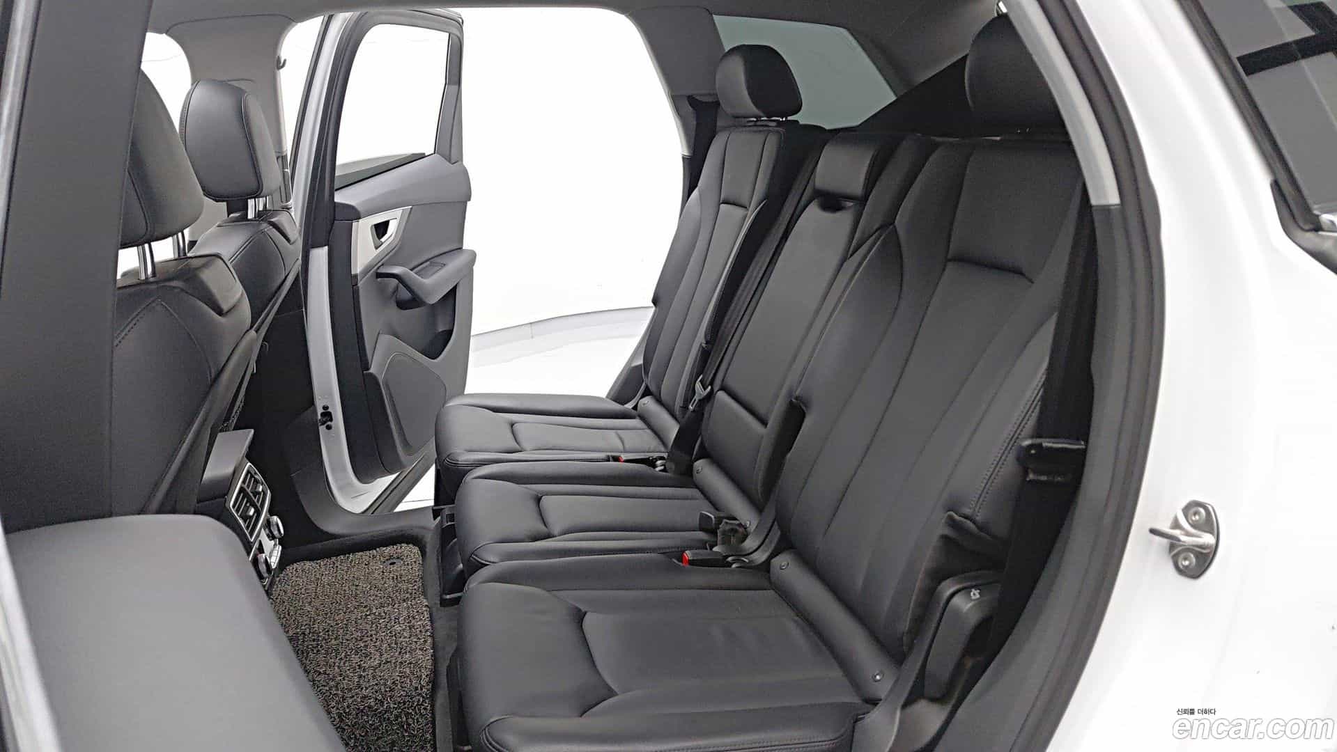 Q7 Audi 2019.10-OUTER-006