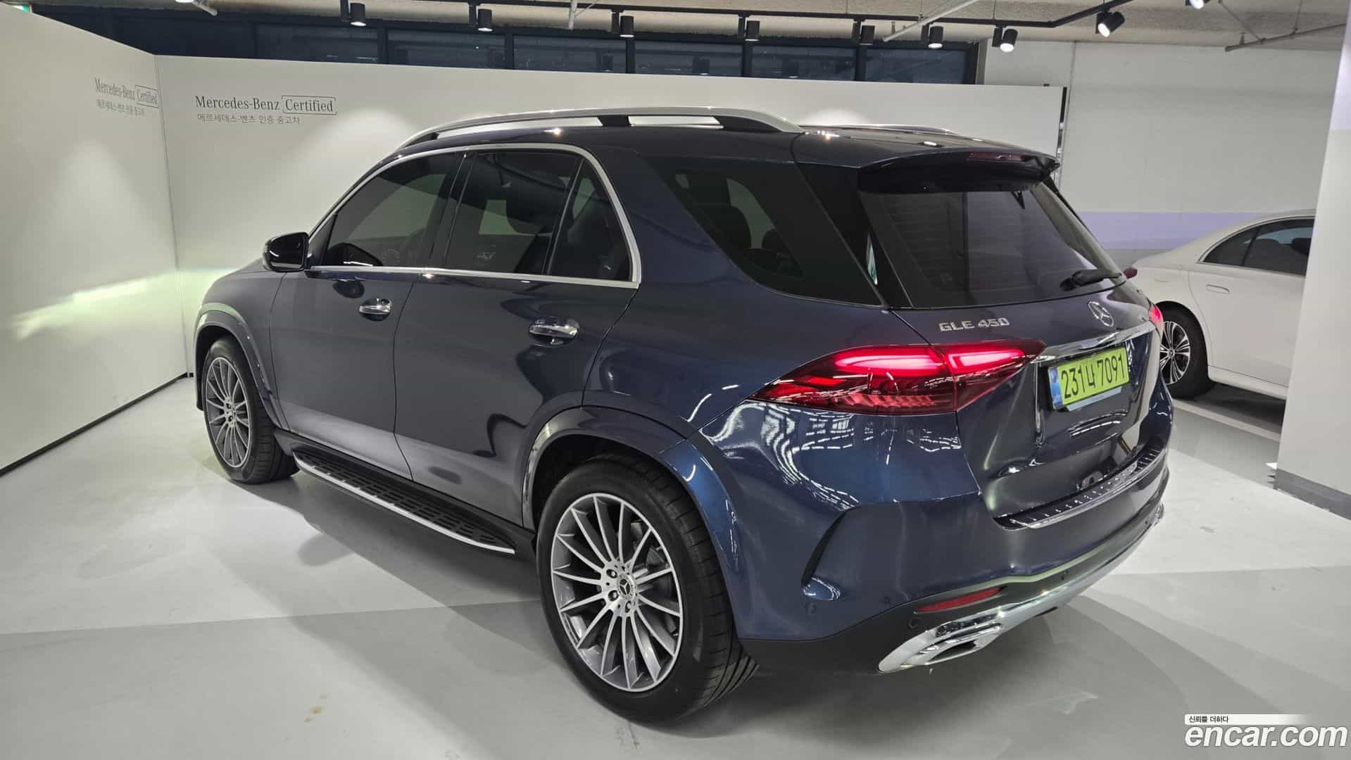 GLE-Class Mercedes-Benz 2025.5-OUTER-003