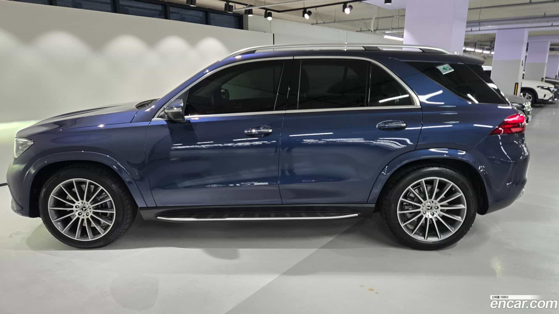 GLE-Class Mercedes-Benz 2025.5-INNER-008