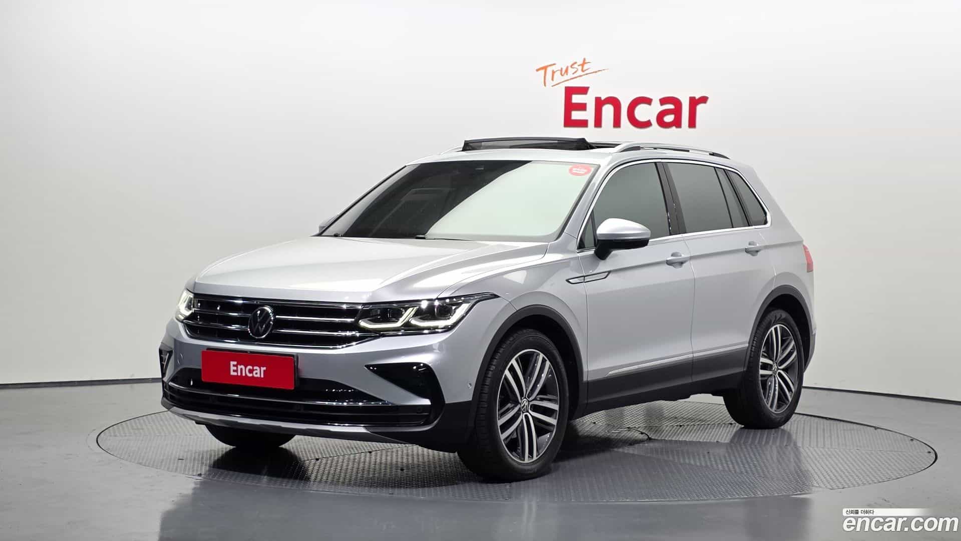 Tiguan Volkswagen 2021.7-OUTER-001