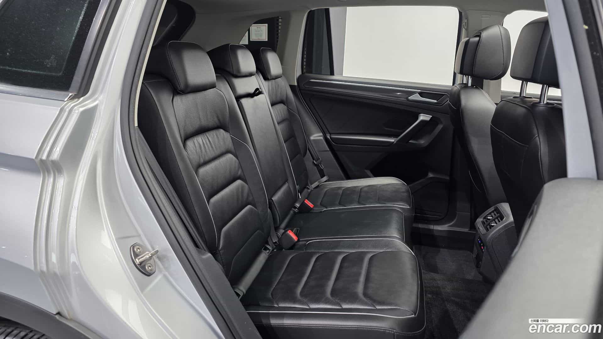 Tiguan Volkswagen 2021.7-OPTION-016