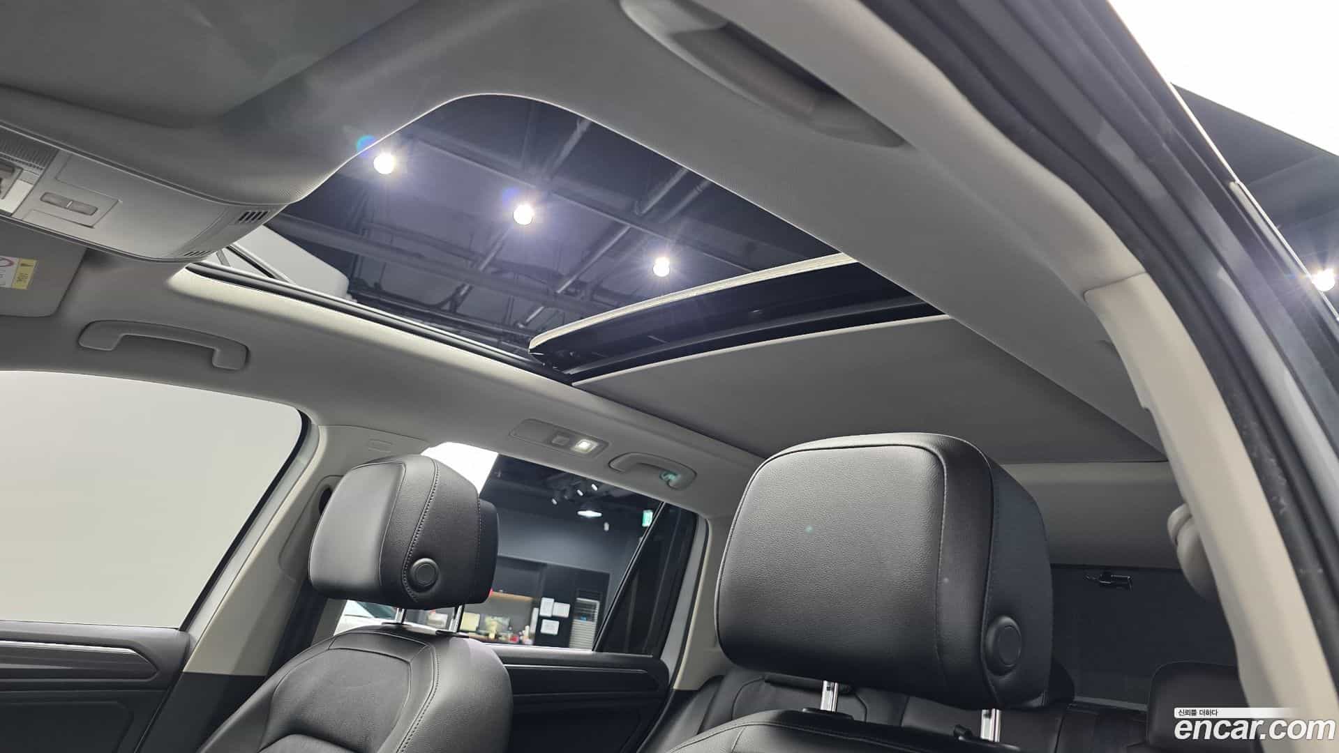 Tiguan Volkswagen 2021.7-OPTION-023