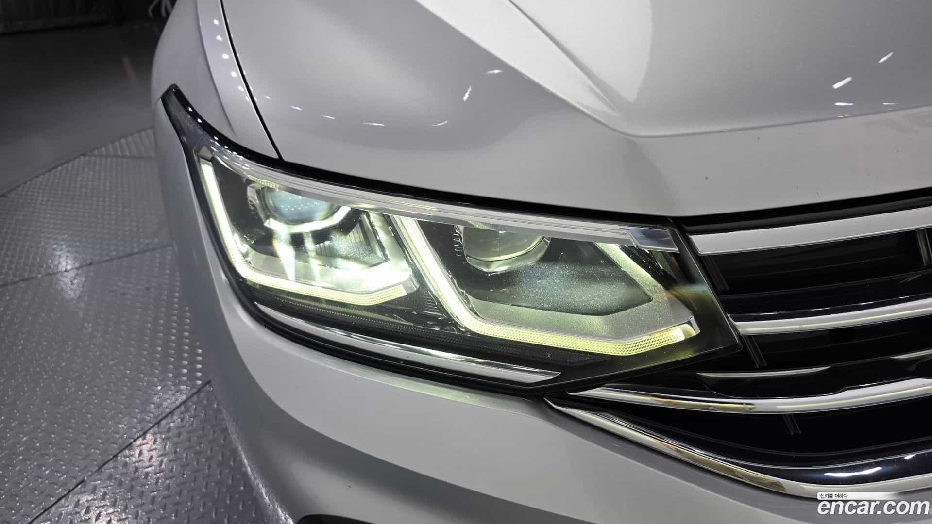 Tiguan Volkswagen 2021.7-OUTER-032