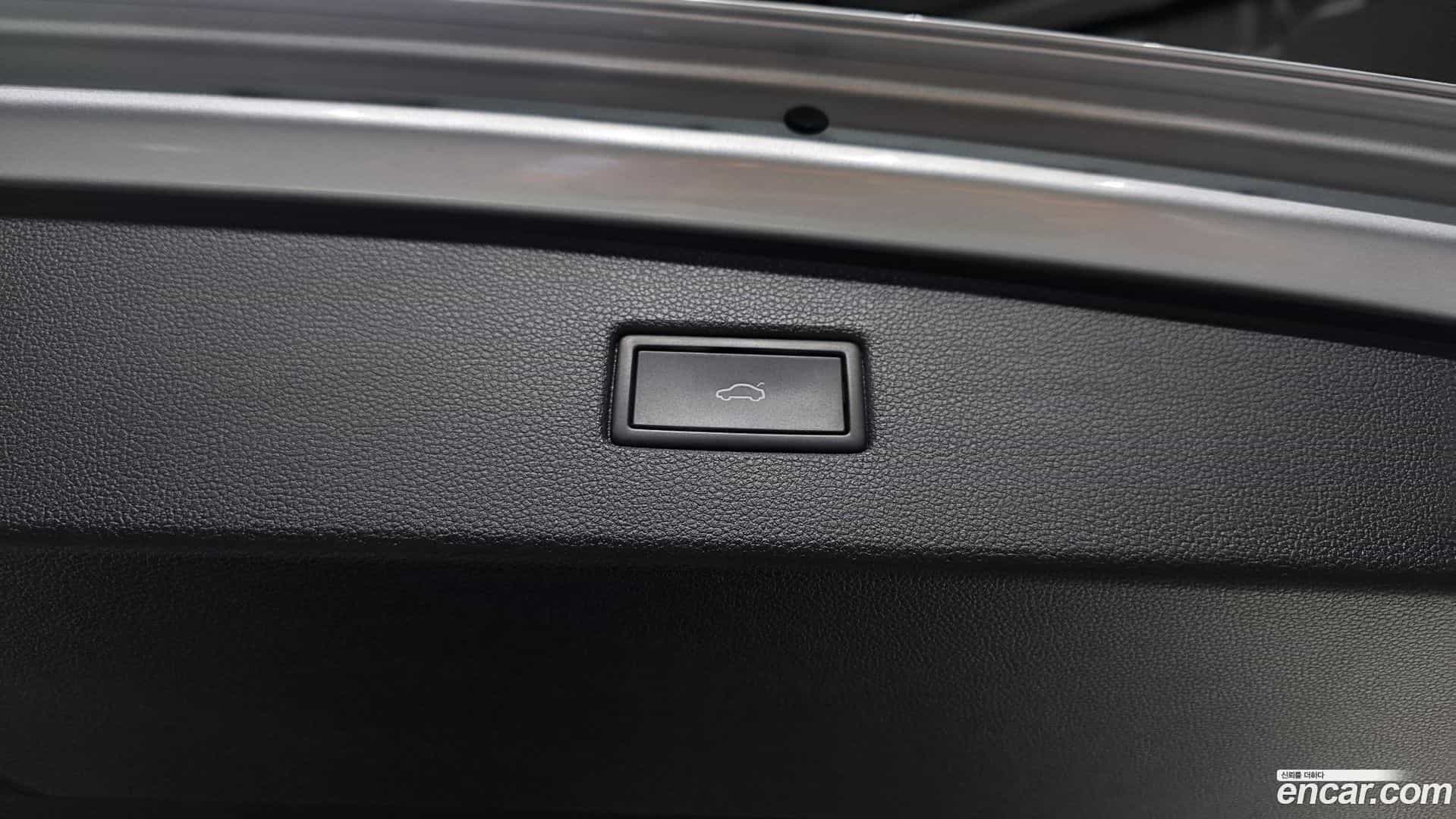 Tiguan Volkswagen 2021.7-OPTION-046