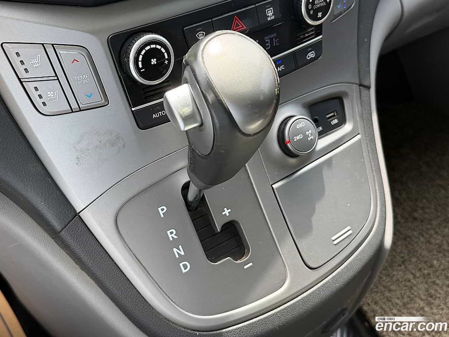 Starex Hyundai 2020.2-OPTION-015