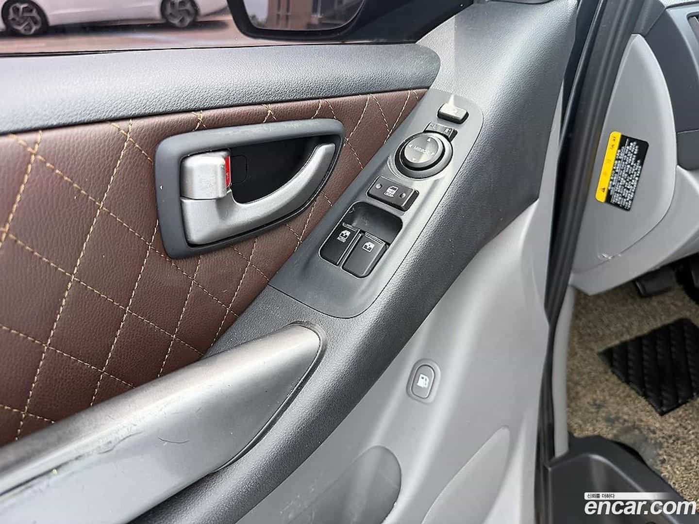 Starex Hyundai 2020.2-OPTION-016